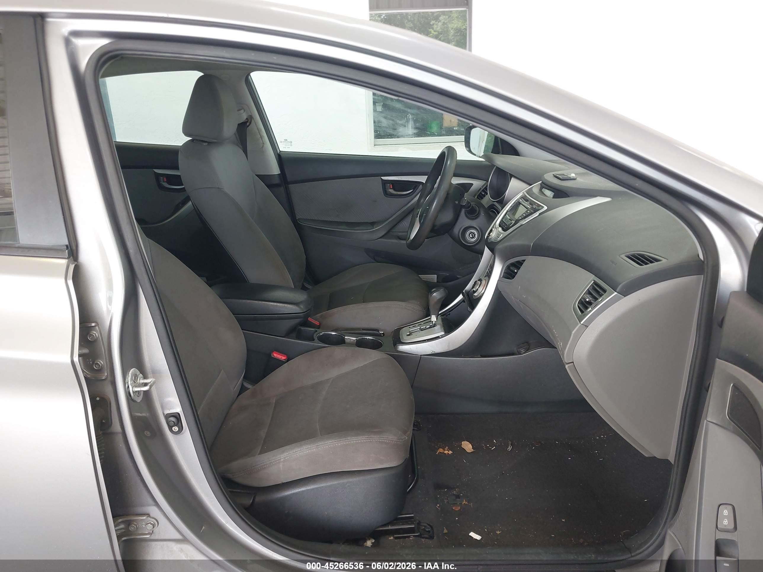 2011 Hyundai Elantra Gls (ulsan Plant) Silver vin: KMHDH4AE3BU151028