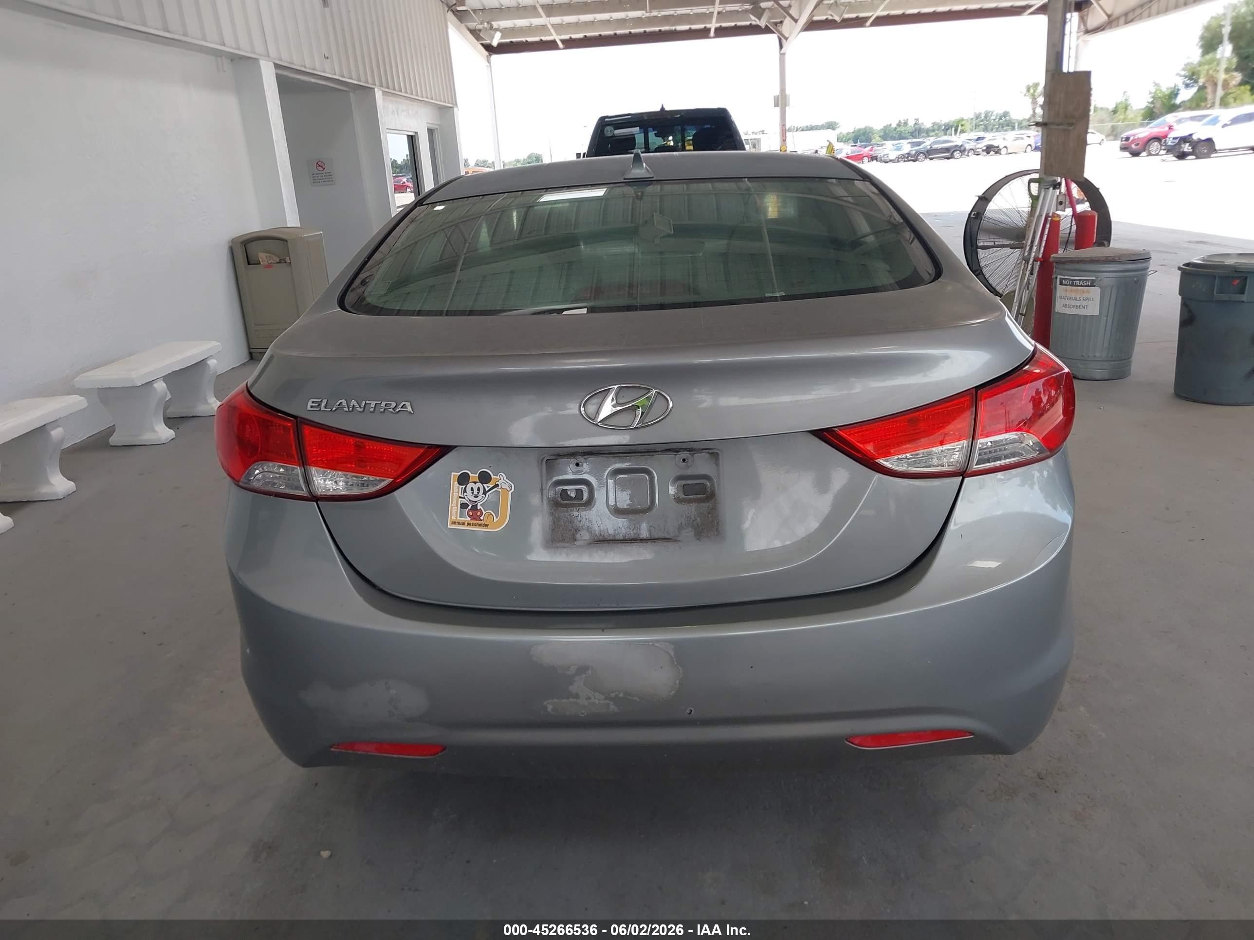 2011 Hyundai Elantra Gls (ulsan Plant) Silver vin: KMHDH4AE3BU151028