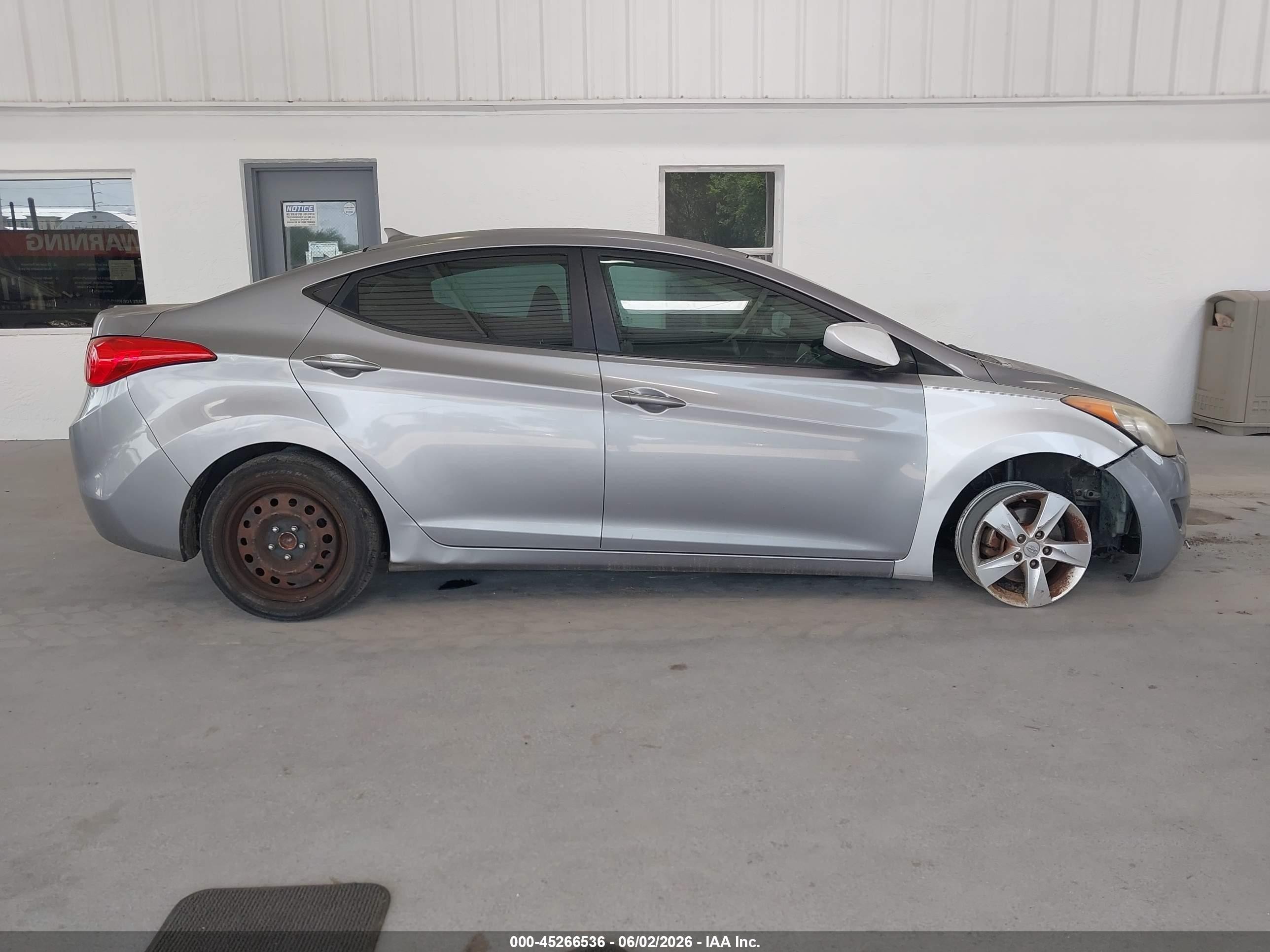 2011 Hyundai Elantra Gls (ulsan Plant) Silver vin: KMHDH4AE3BU151028