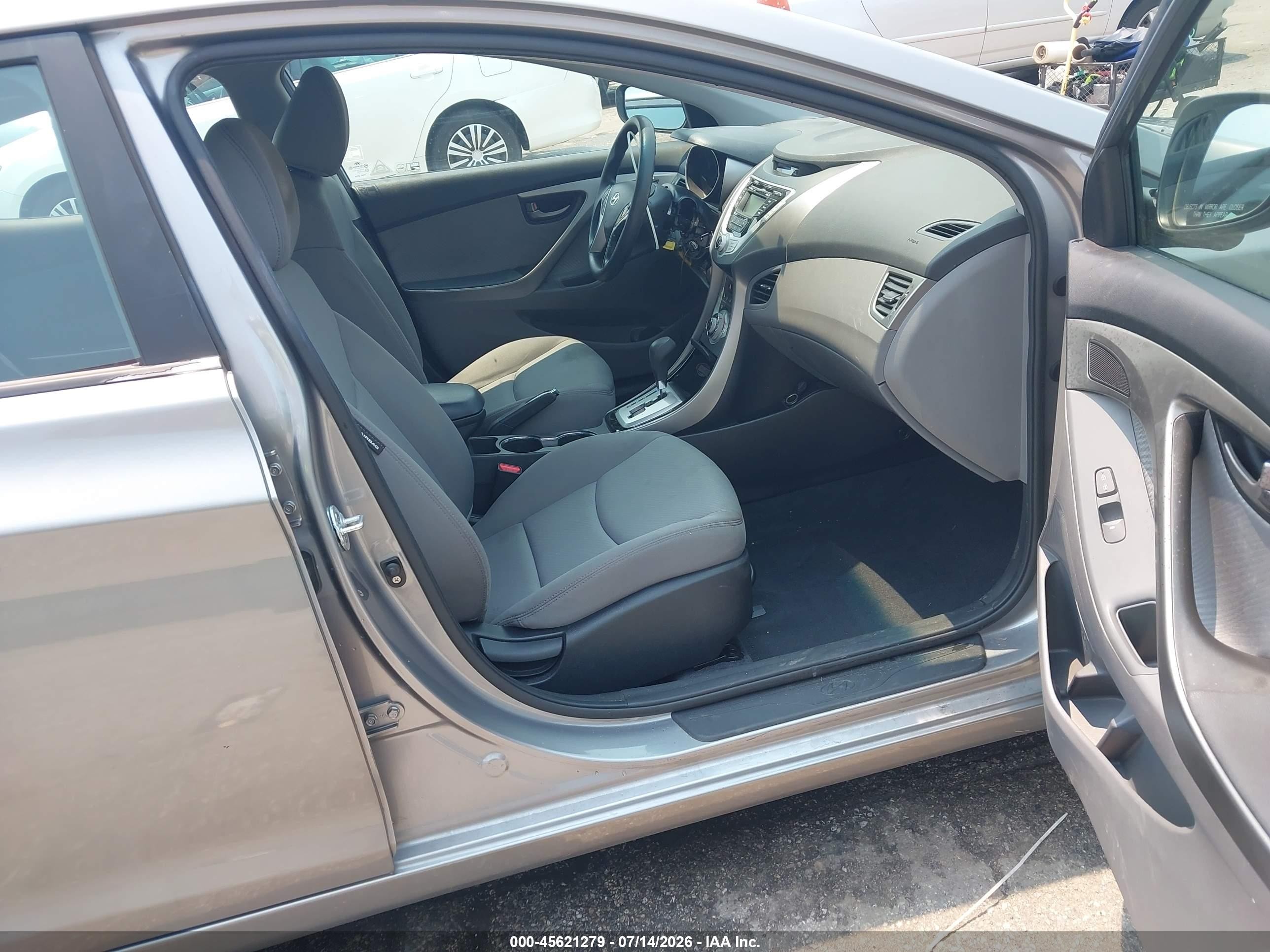 2012 Hyundai Elantra Gls (ulsan Plant) Silver vin: KMHDH4AE3CU236081