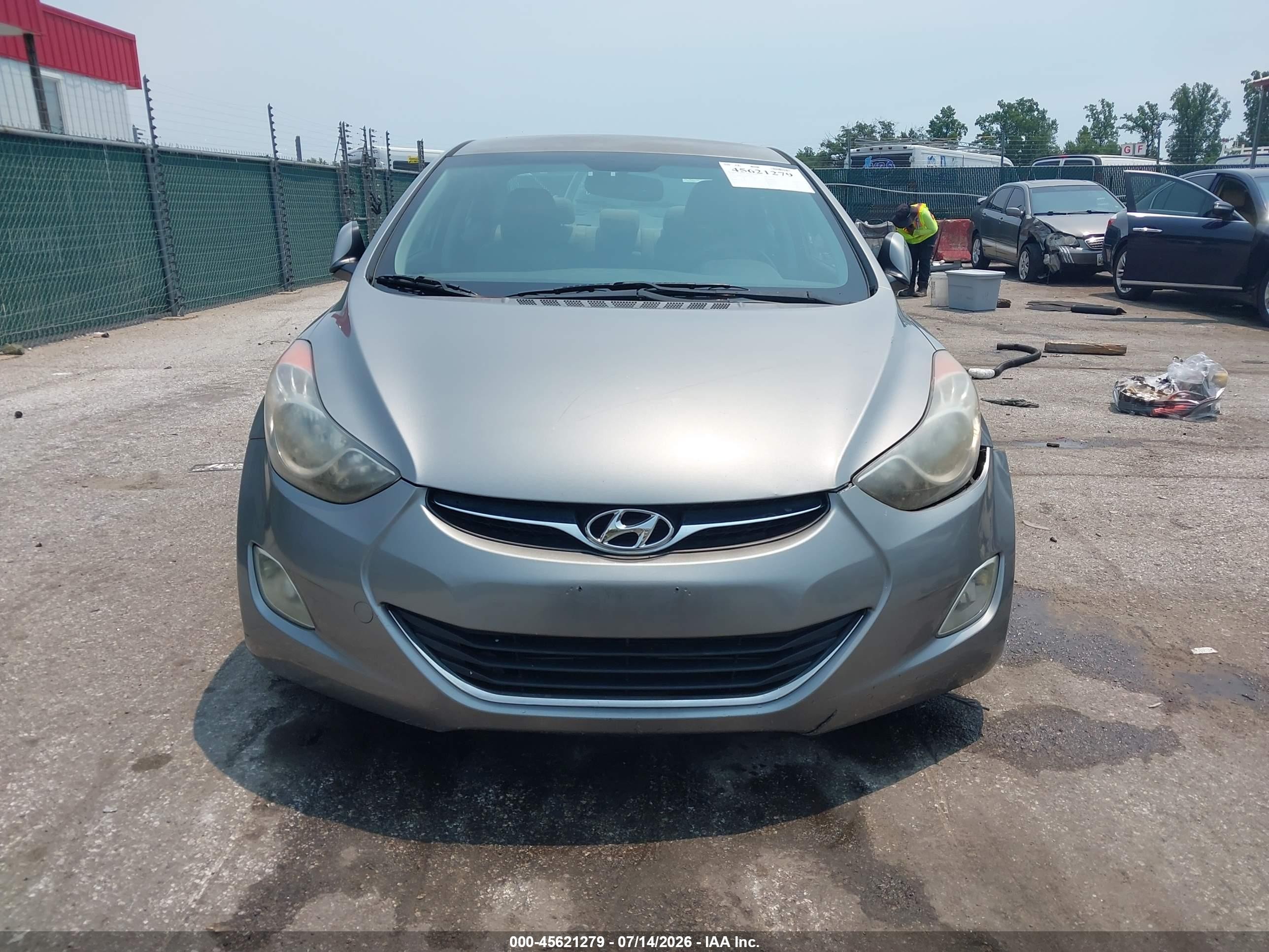 2012 Hyundai Elantra Gls (ulsan Plant) Silver vin: KMHDH4AE3CU236081