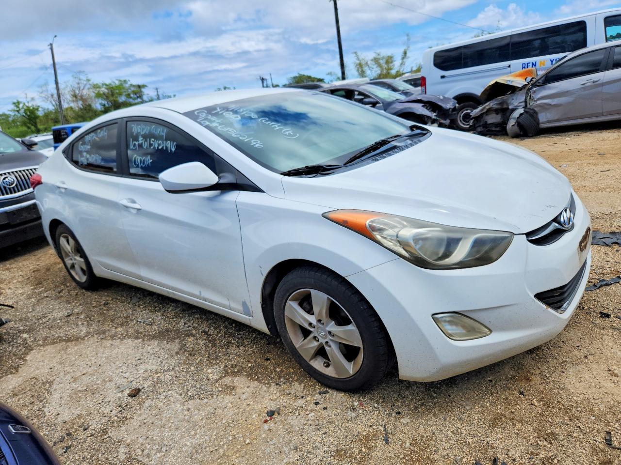 2012 Hyundai Elantra Gls White vin: KMHDH4AE3CU243905