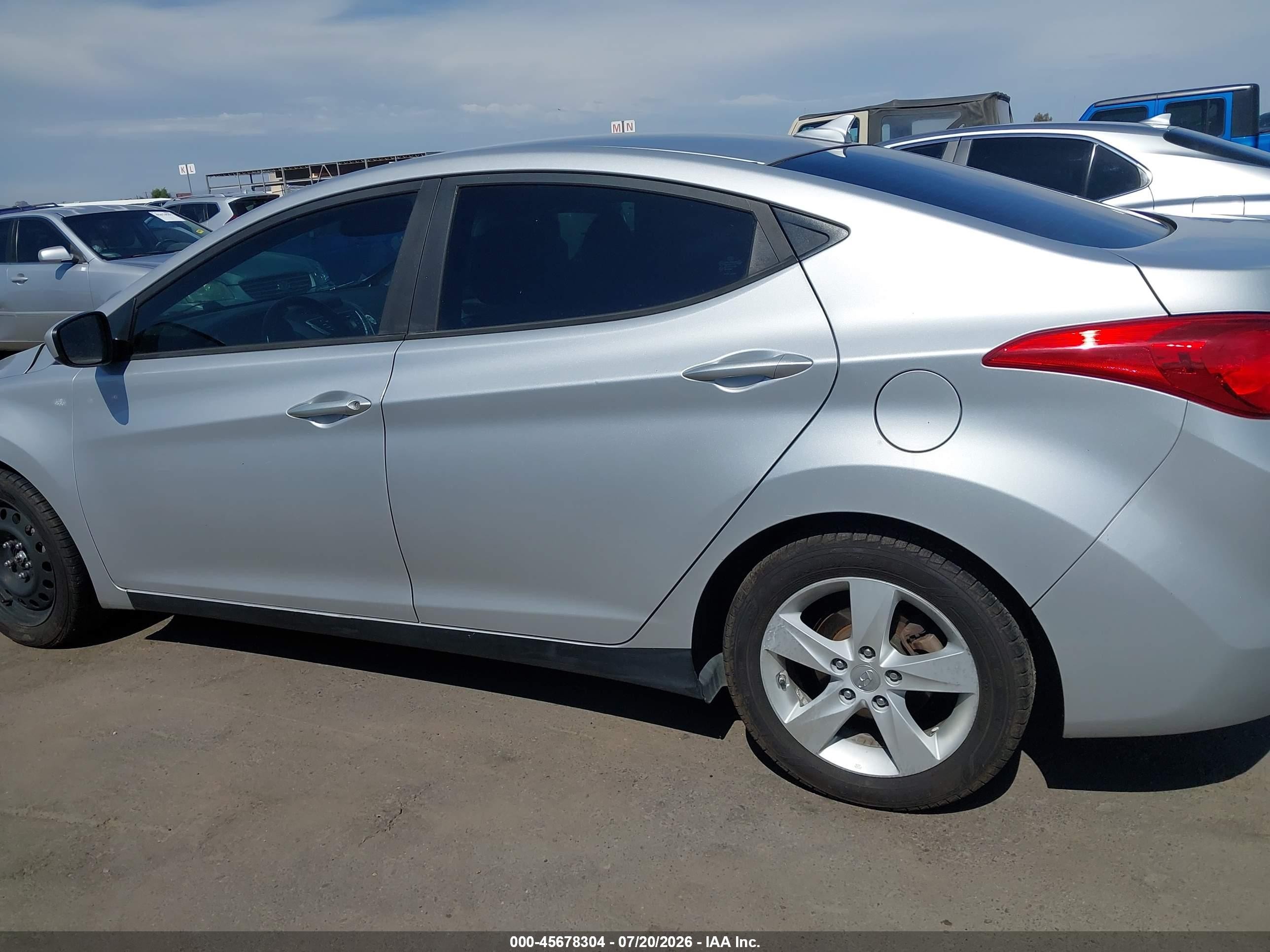 2012 Hyundai Elantra Gls (ulsan Plant) Серебряный vin: KMHDH4AE3CU248229