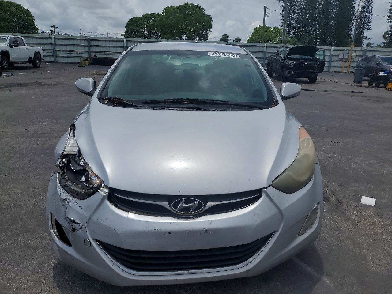 2012 Hyundai Elantra Silver vin: KMHDH4AE3CU328761