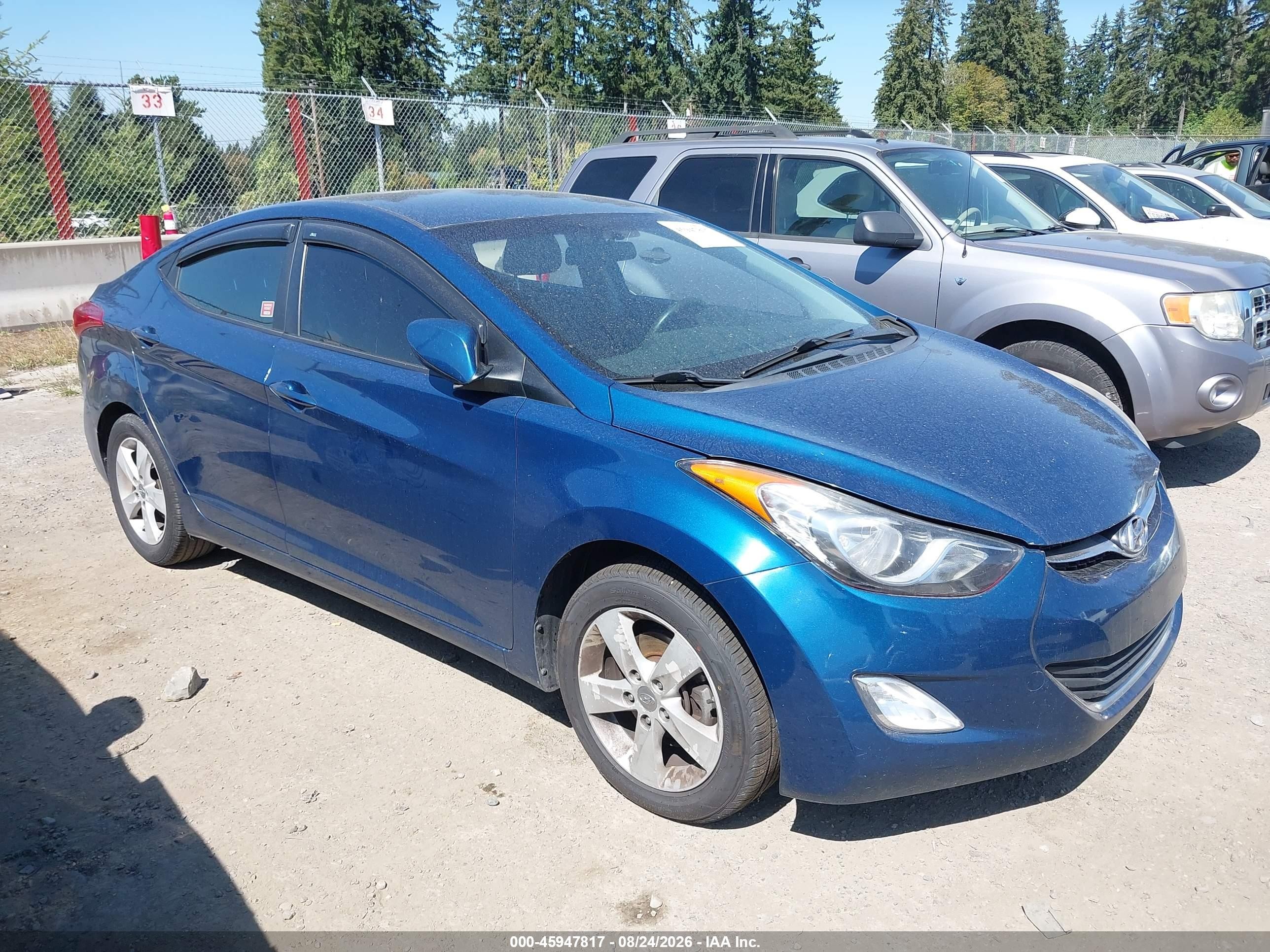 2013 Hyundai Elantra Gls Blue vin: KMHDH4AE3DU007272