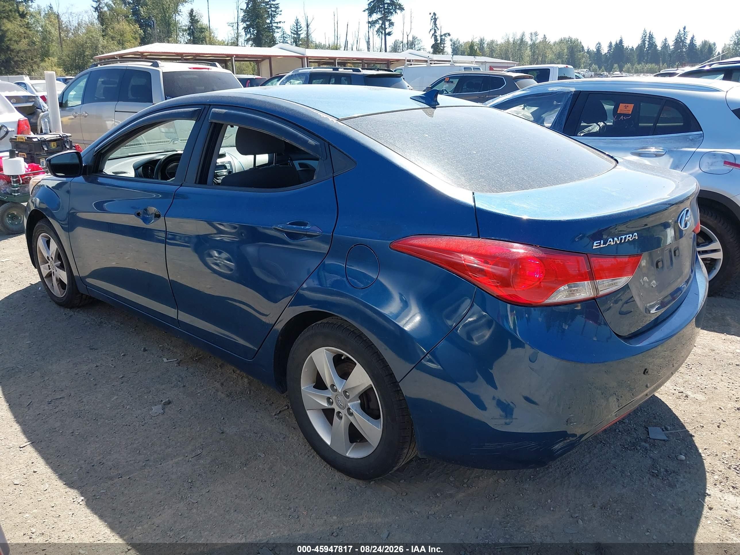 2013 Hyundai Elantra Gls Blue vin: KMHDH4AE3DU007272