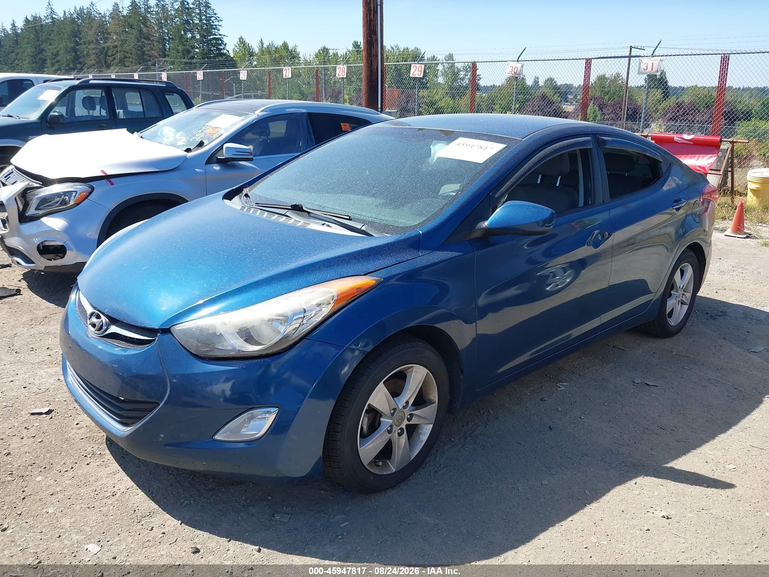 2013 Hyundai Elantra Gls Blue vin: KMHDH4AE3DU007272