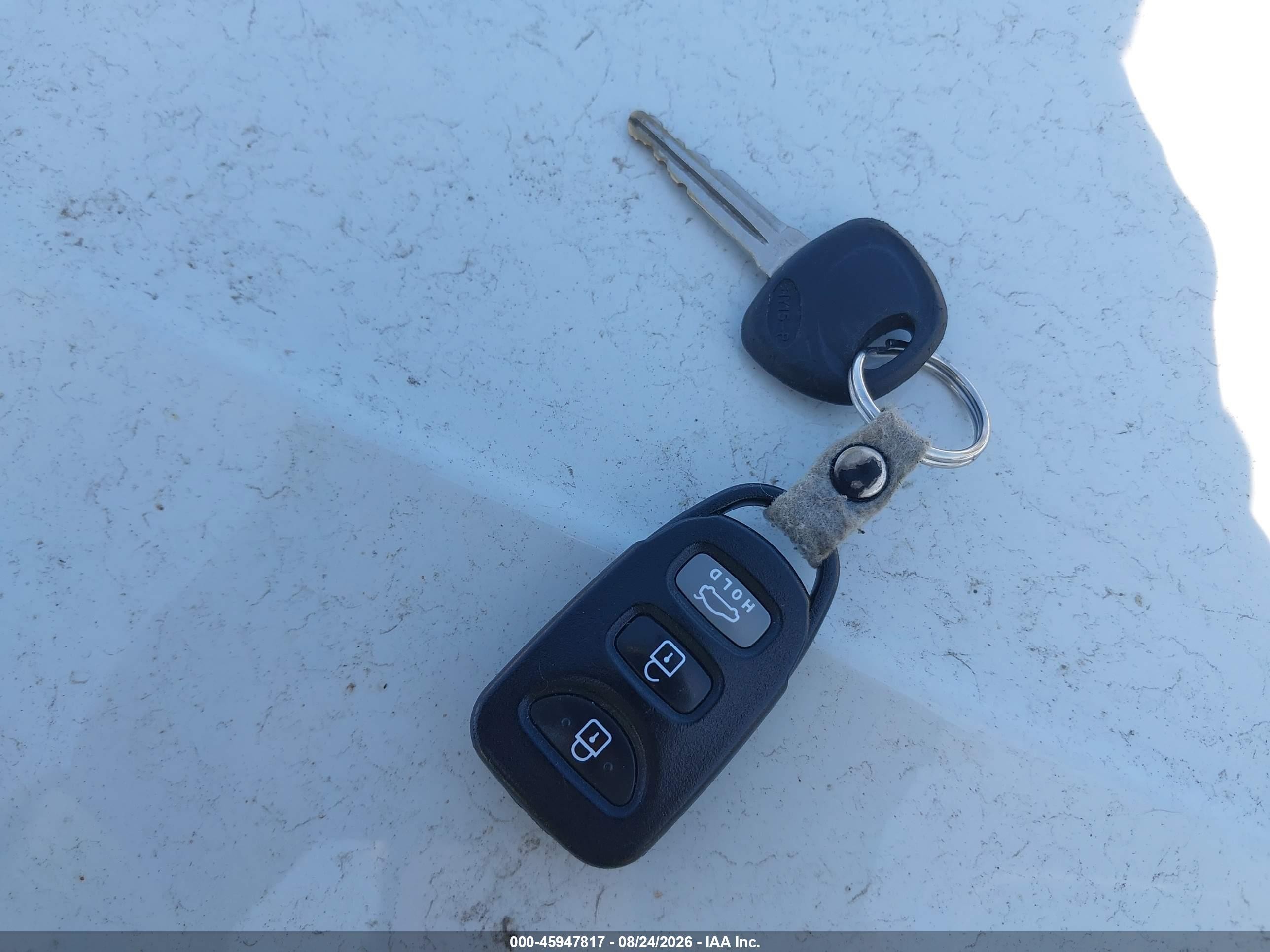 2013 Hyundai Elantra Gls Blue vin: KMHDH4AE3DU007272