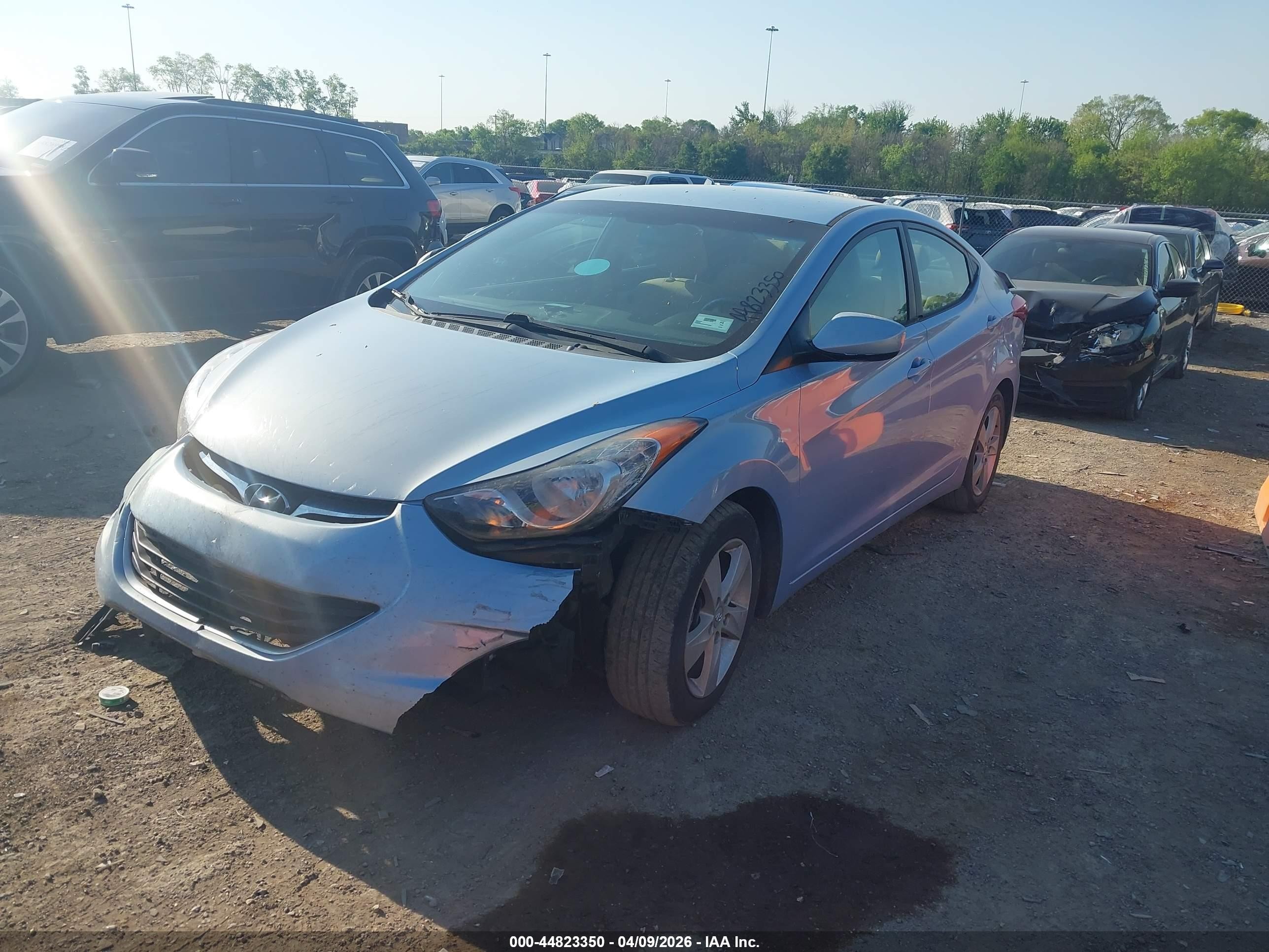 2013 Hyundai Elantra Gls Light Blue vin: KMHDH4AE3DU494098