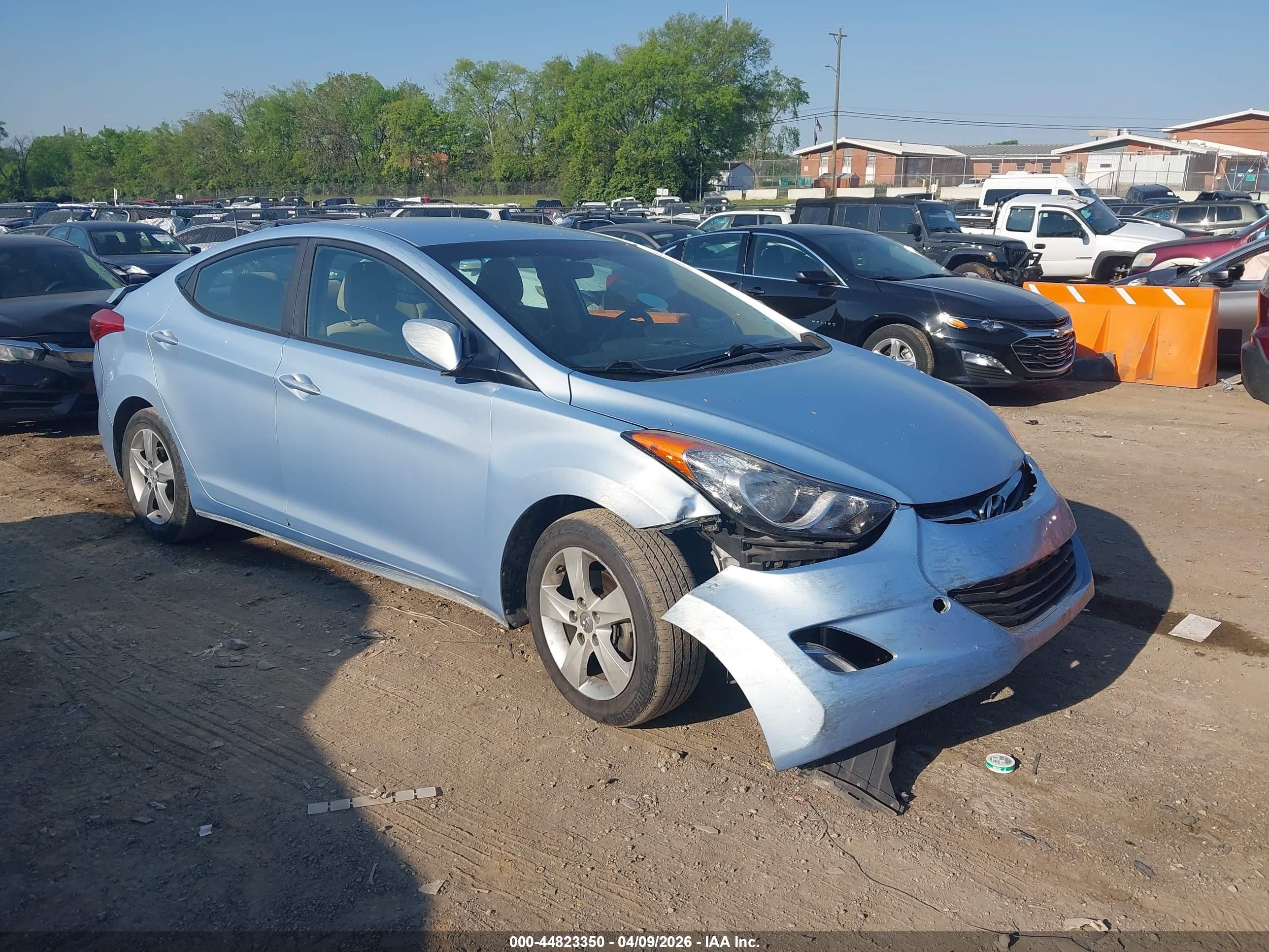 2013 Hyundai Elantra Gls Light Blue vin: KMHDH4AE3DU494098