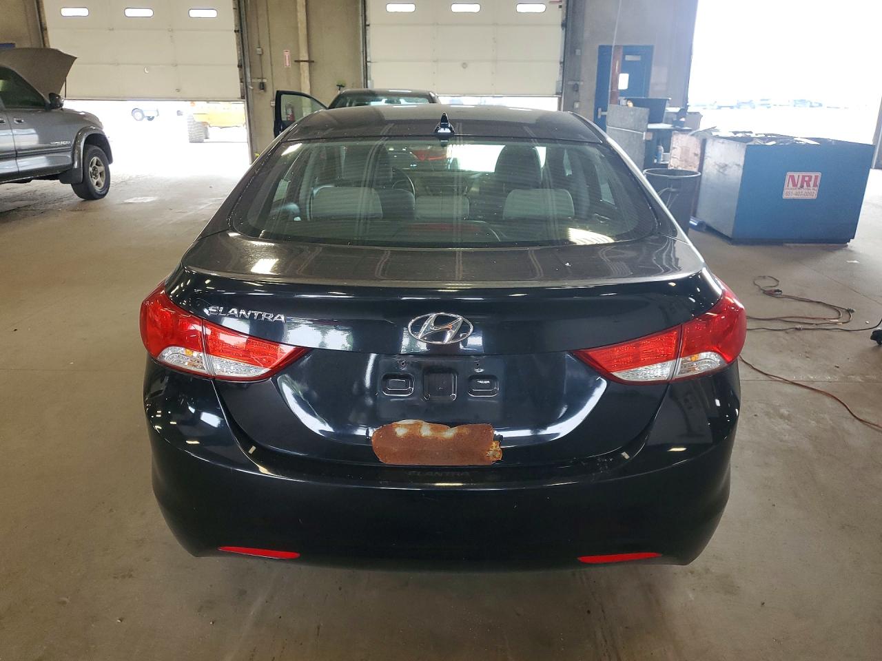 2013 Hyundai Elantra Black vin: KMHDH4AE3DU497700