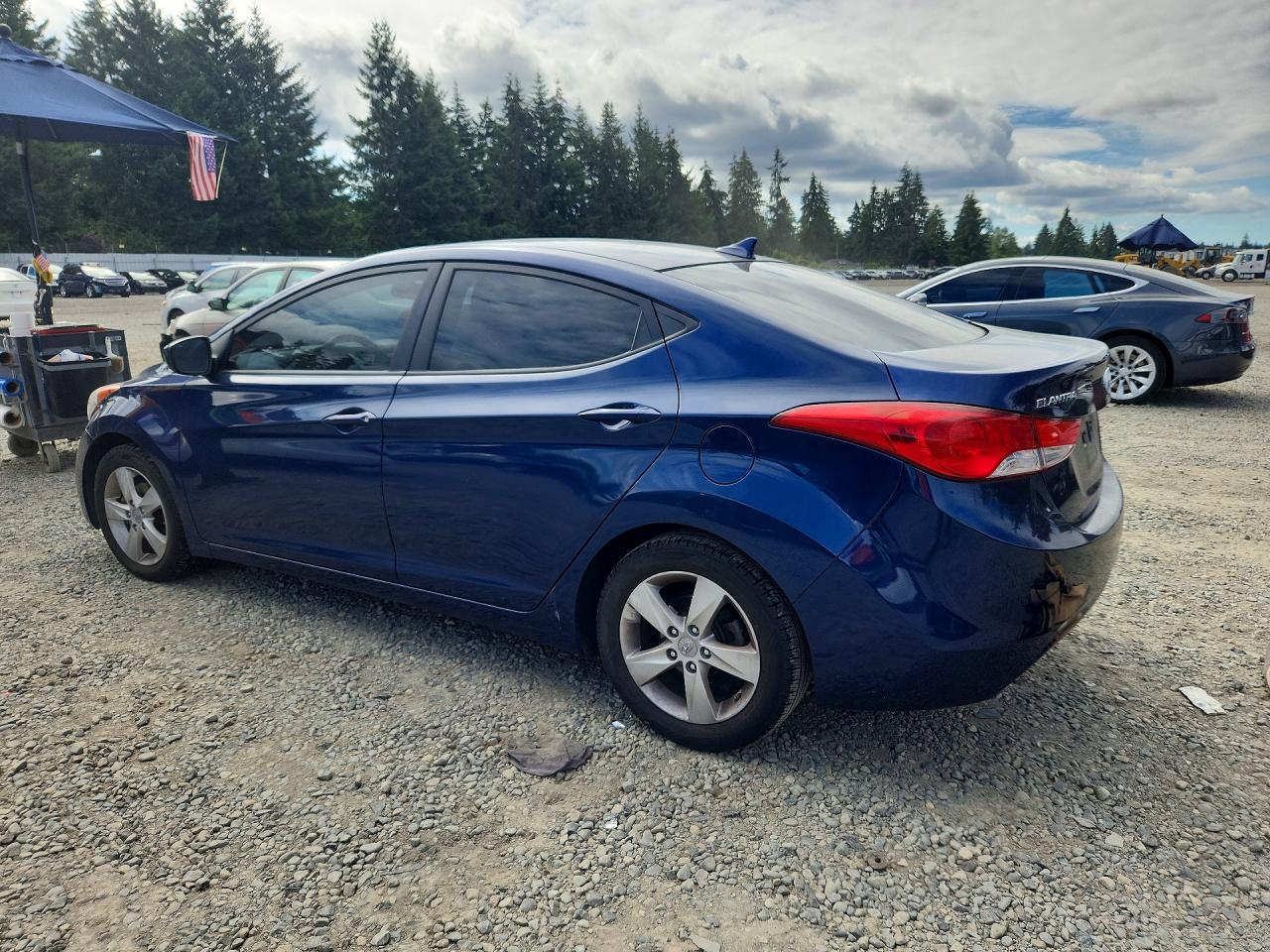 2013 Hyundai Elantra Gls Blue vin: KMHDH4AE3DU537340