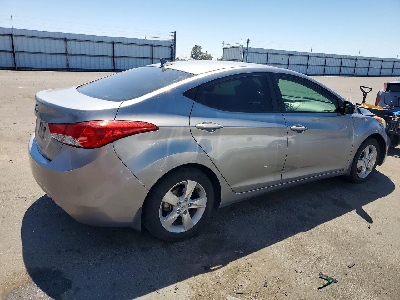 2013 Hyundai Elantra Gls Silver vin: KMHDH4AE3DU635378