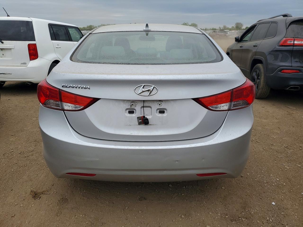2013 Hyundai Elantra Gls Silver vin: KMHDH4AE3DU651323