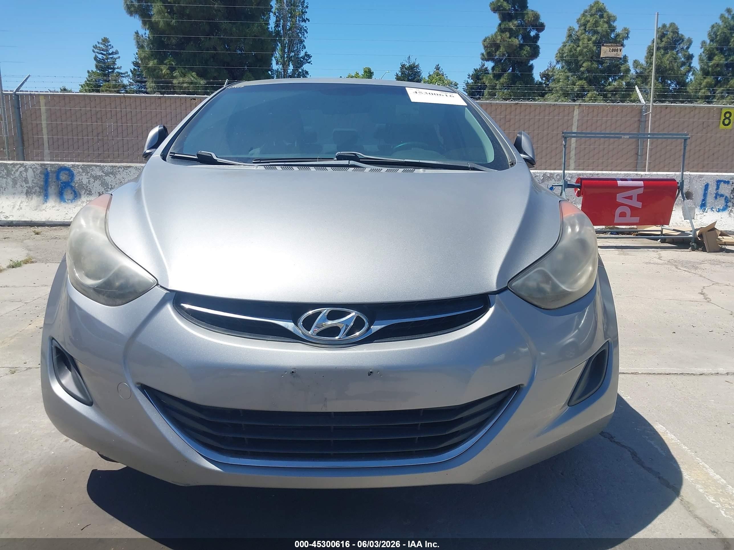 2013 Hyundai Elantra Gls Gray vin: KMHDH4AE3DU799374