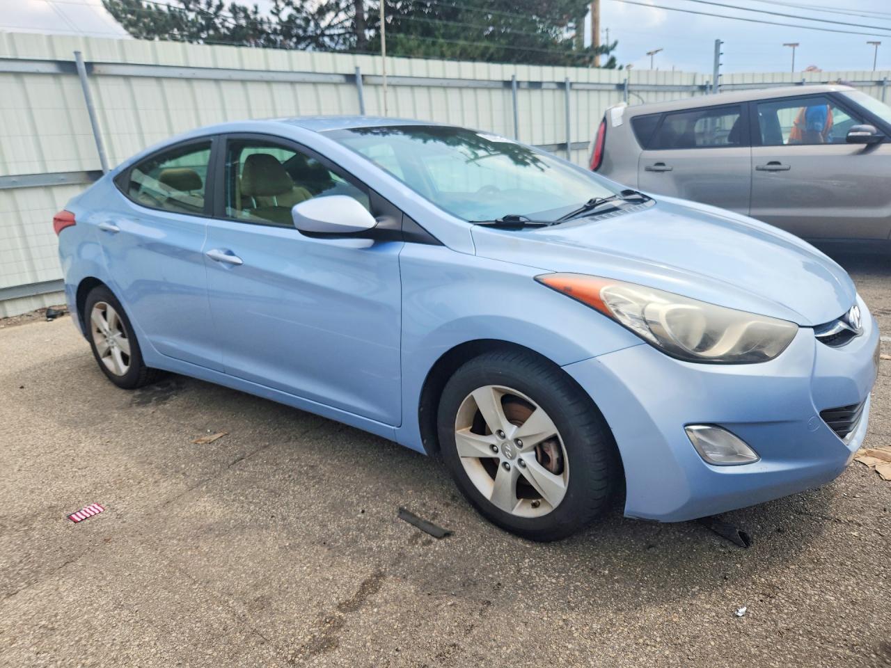2013 Hyundai Elantra Gls Blue vin: KMHDH4AE3DU801642