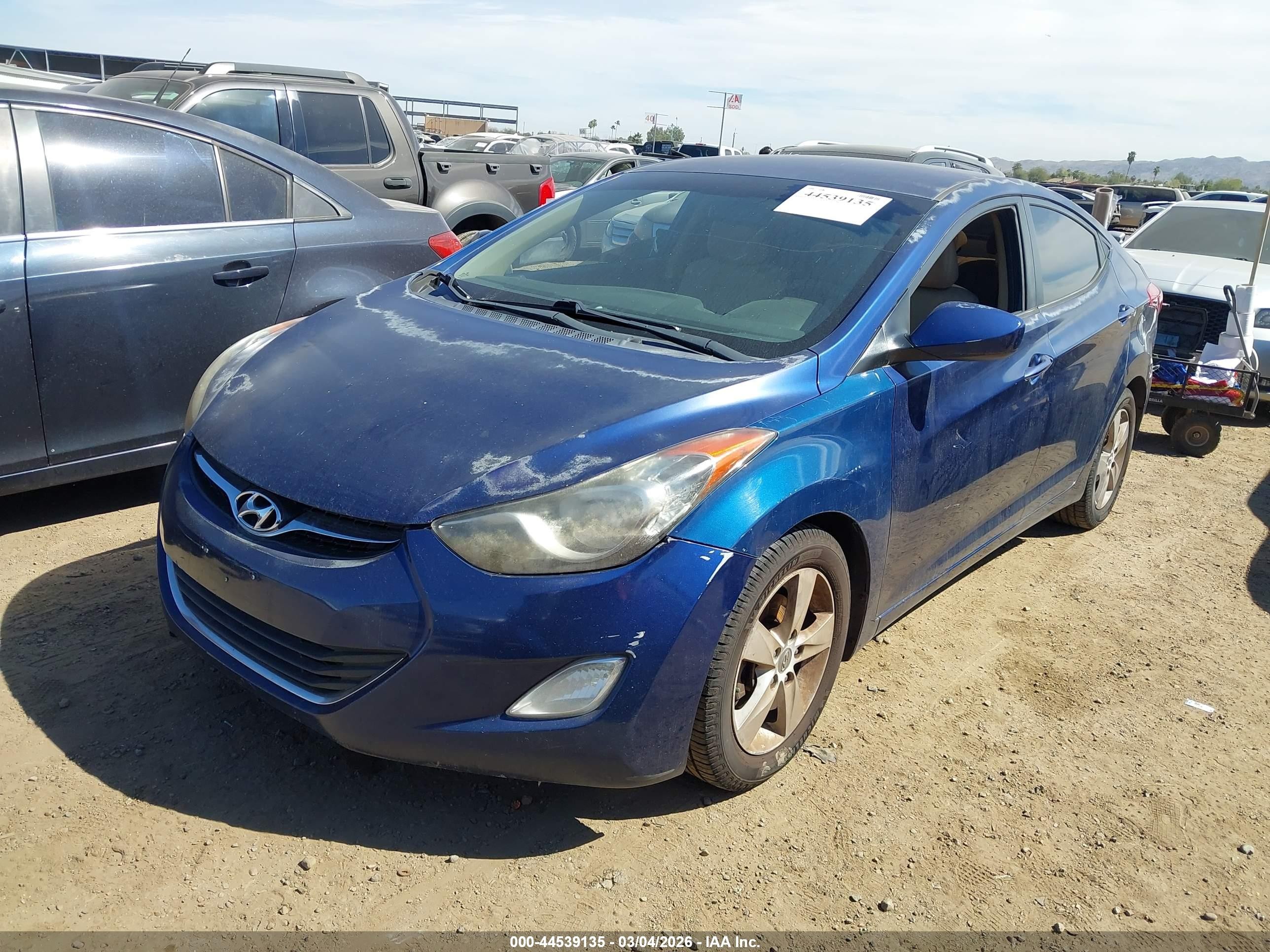 2013 Hyundai Elantra Gls Blue vin: KMHDH4AE3DU809515