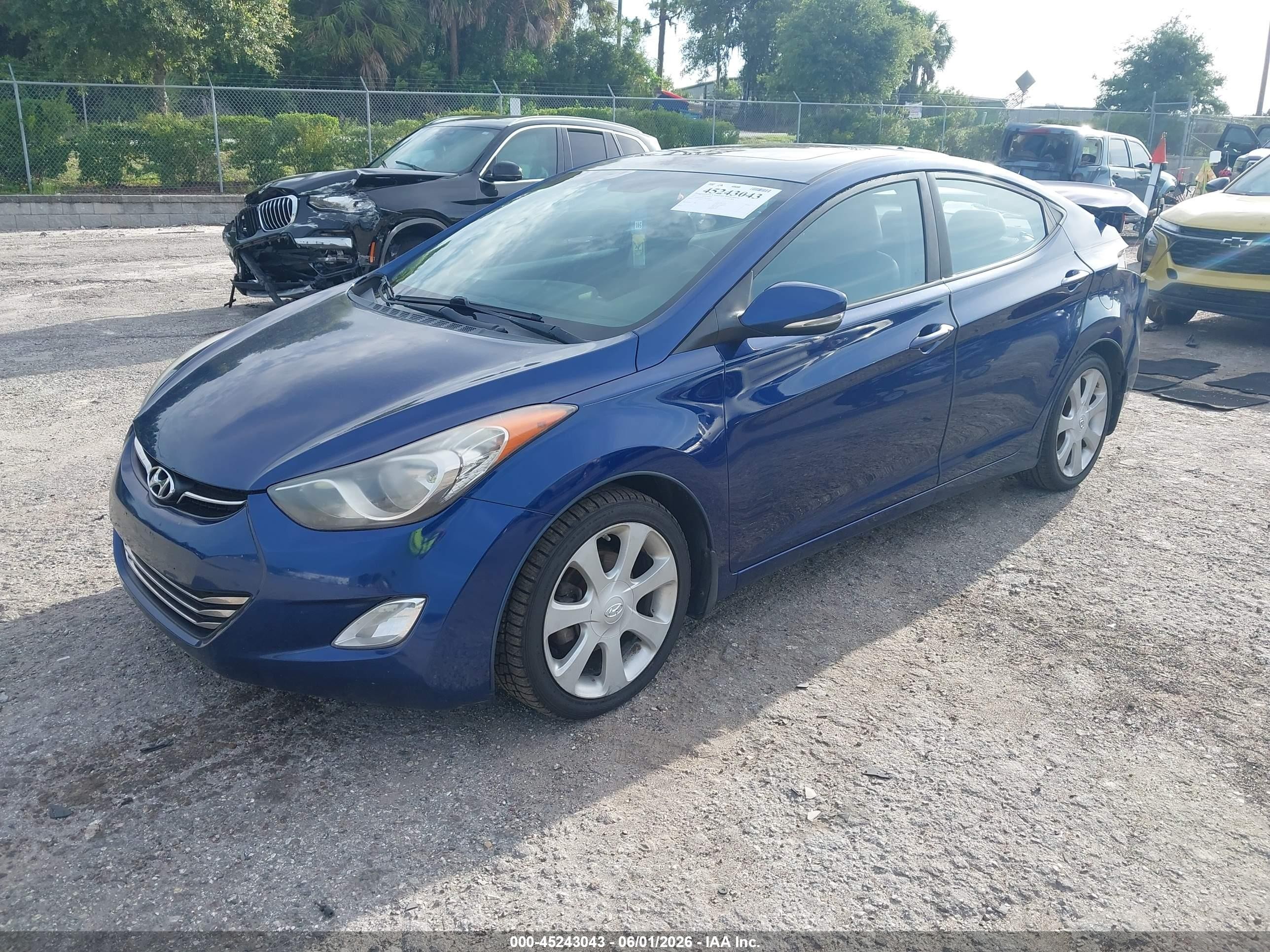 2013 Hyundai Elantra Limited Dark Blue vin: KMHDH4AE3DU839999
