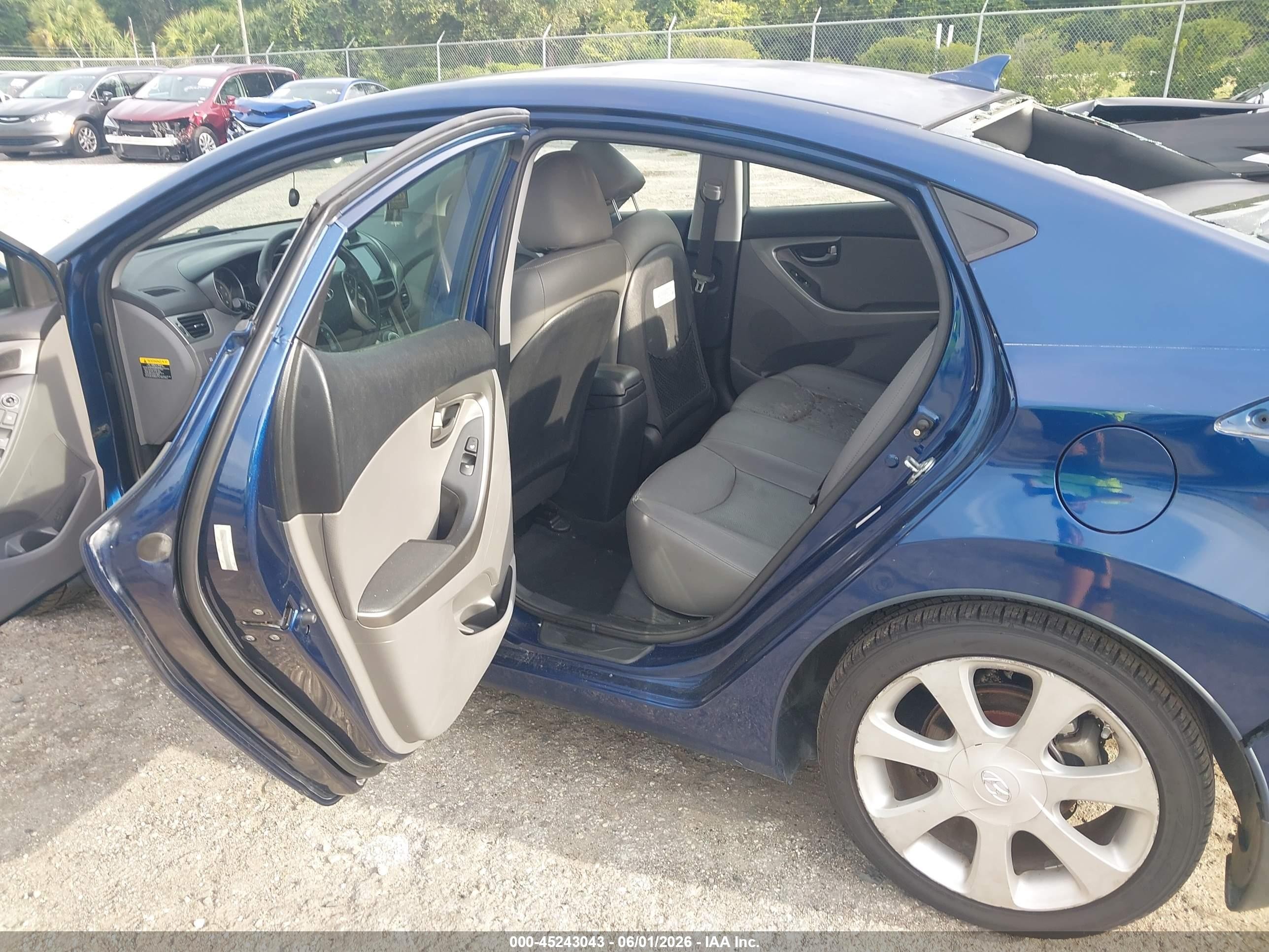 2013 Hyundai Elantra Limited Dark Blue vin: KMHDH4AE3DU839999