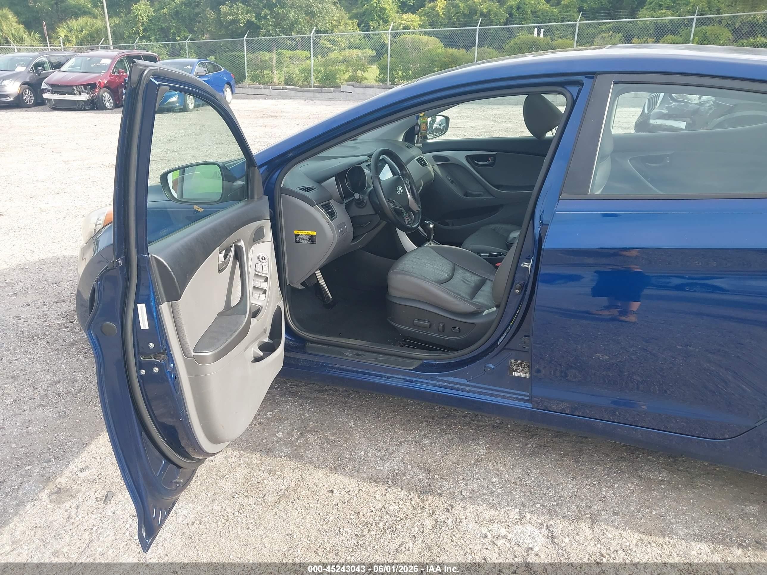 2013 Hyundai Elantra Limited Dark Blue vin: KMHDH4AE3DU839999