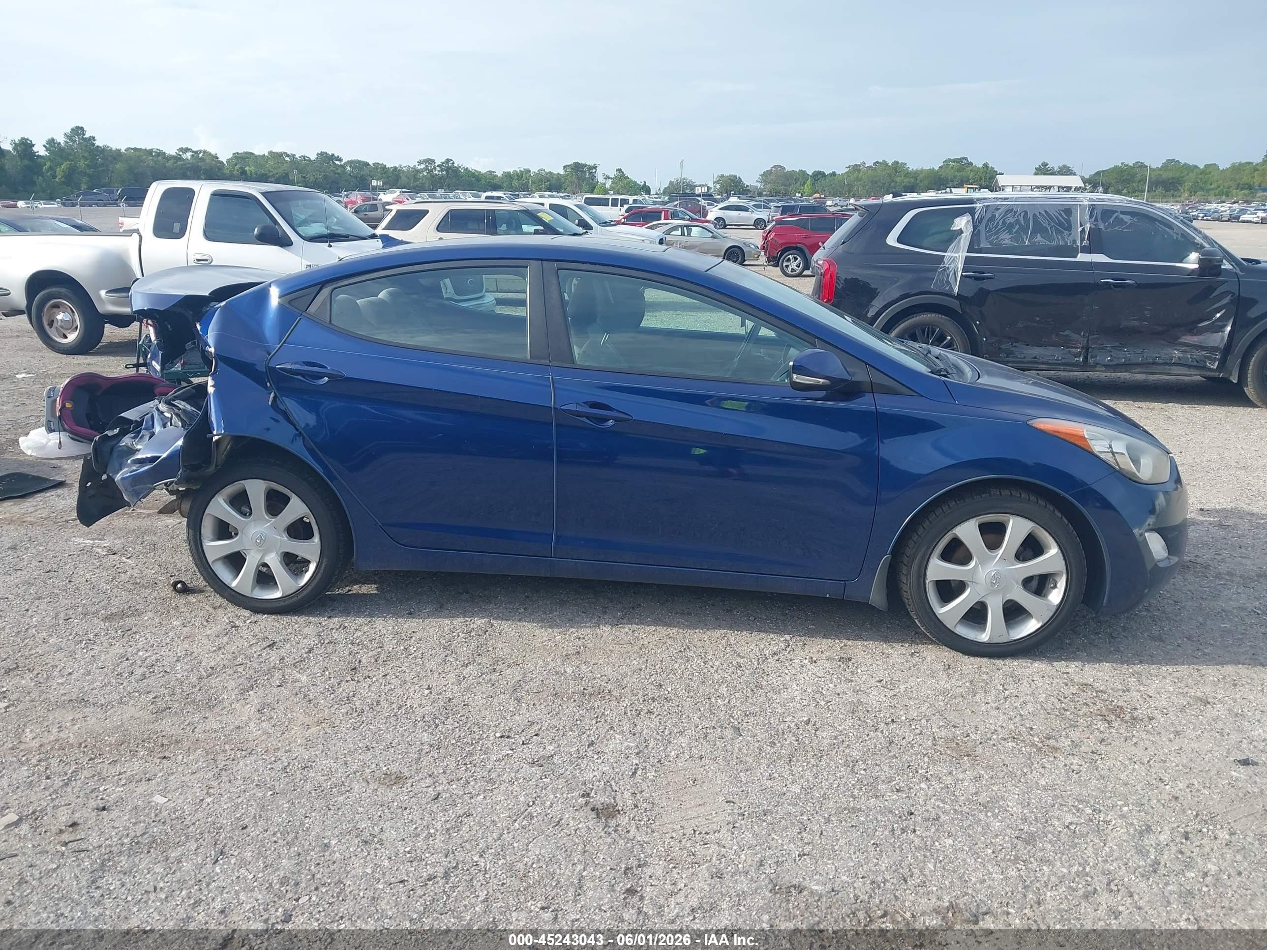 2013 Hyundai Elantra Limited Dark Blue vin: KMHDH4AE3DU839999