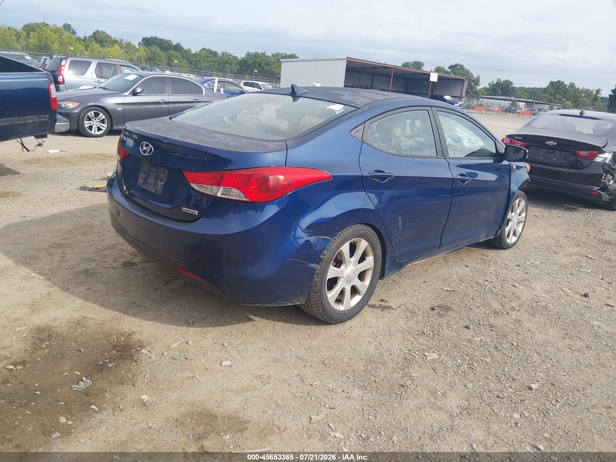 2013 Hyundai Elantra Limited Blue vin: KMHDH4AE3DU867074