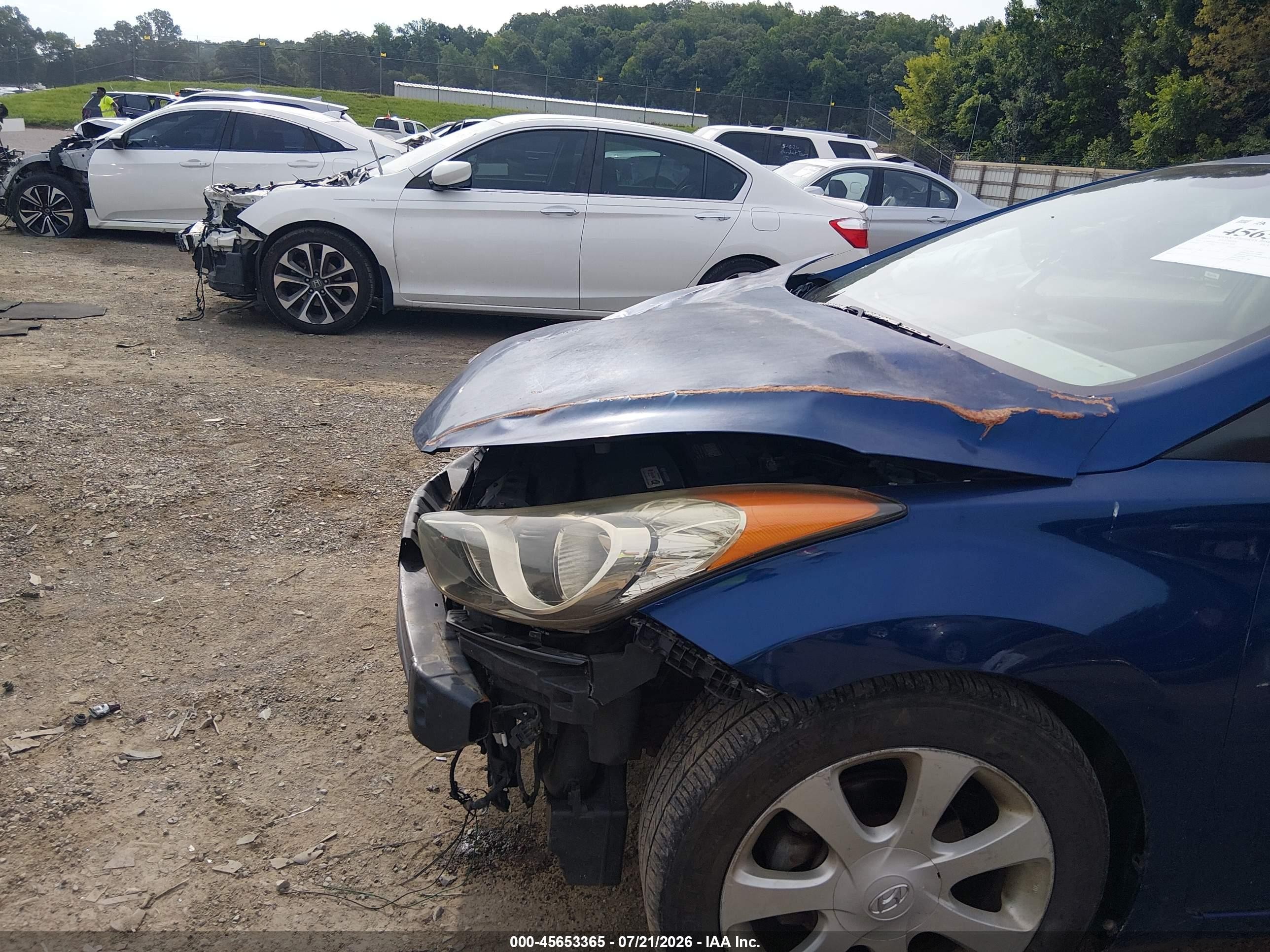 2013 Hyundai Elantra Limited Blue vin: KMHDH4AE3DU867074