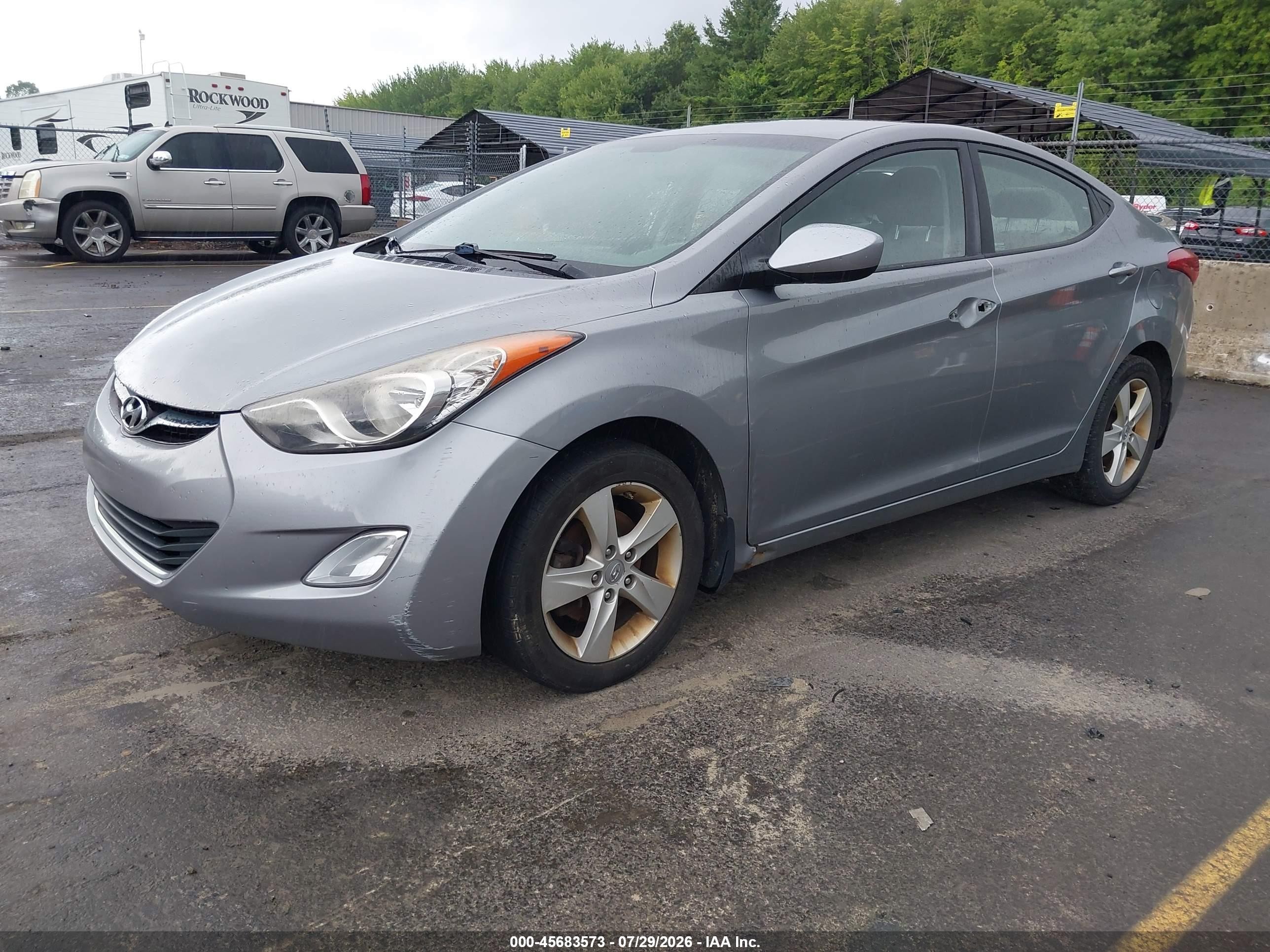 2013 Hyundai Elantra Gls Gray vin: KMHDH4AE3DU926768