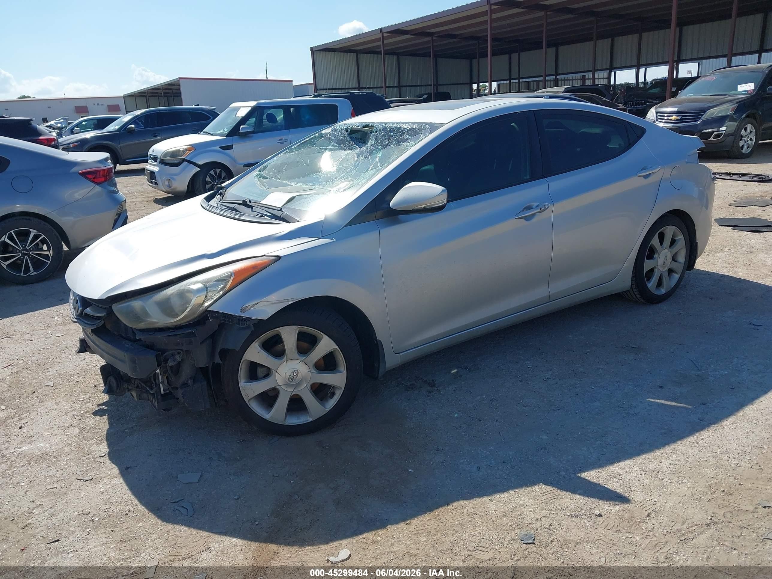 2013 Hyundai Elantra Limited Silver vin: KMHDH4AE3DU934689