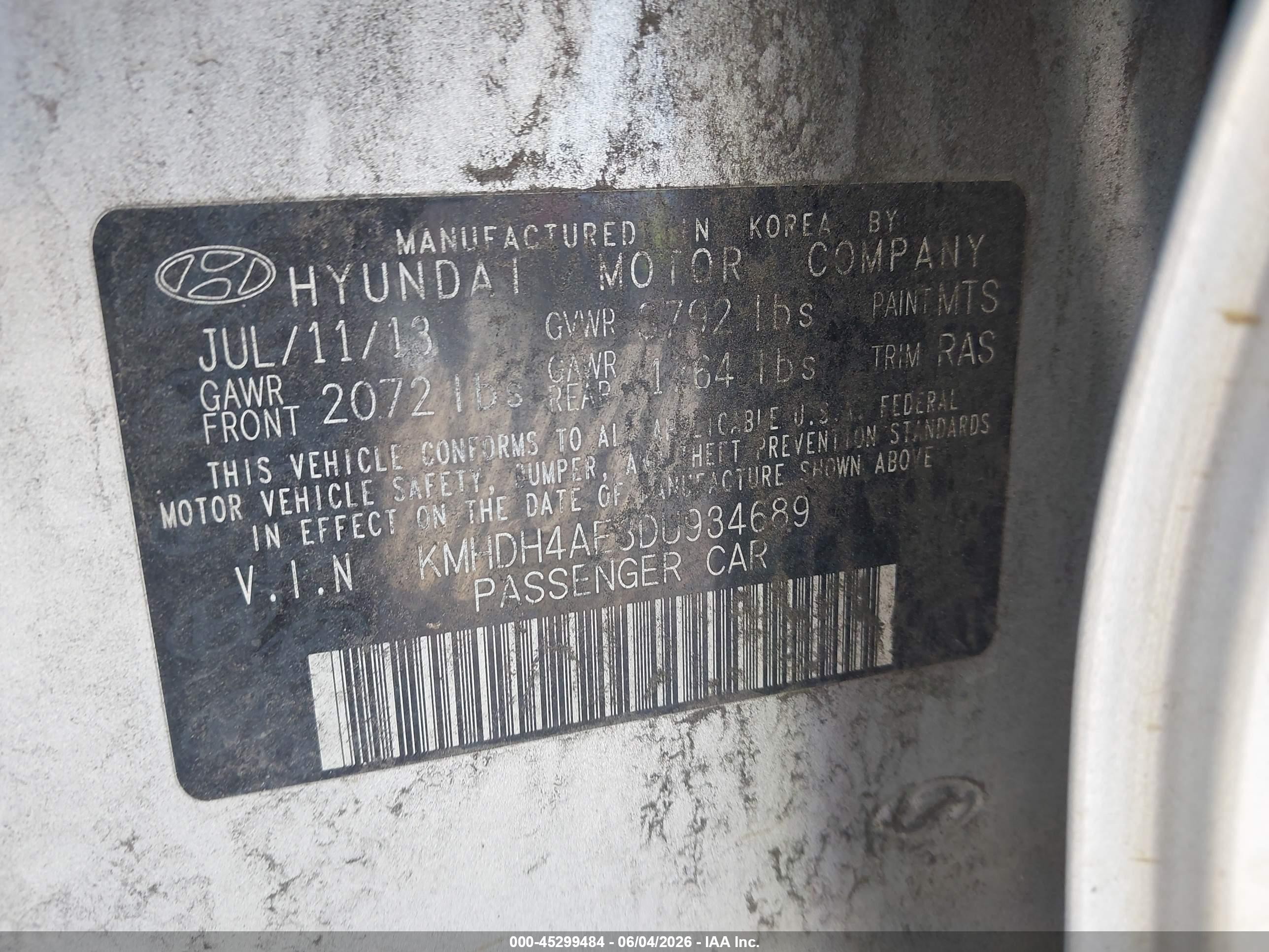 2013 Hyundai Elantra Limited Silver vin: KMHDH4AE3DU934689