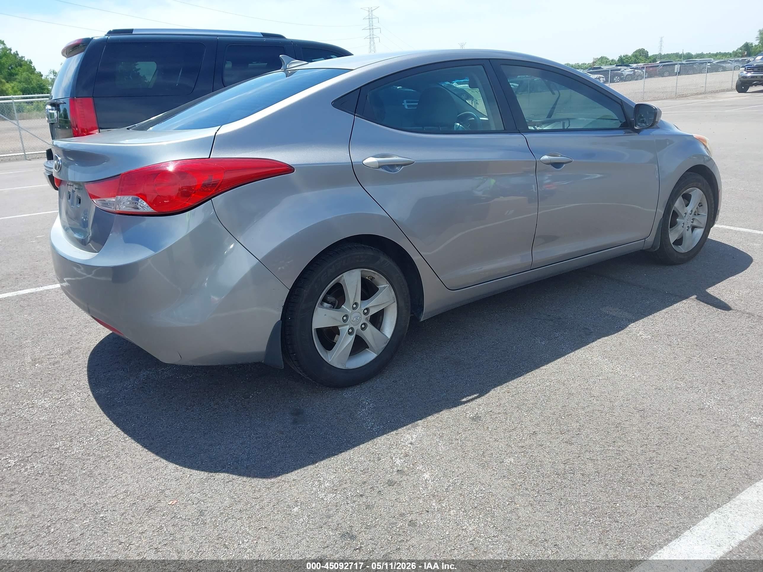 2013 Hyundai Elantra Gls Silver vin: KMHDH4AE3DU954828