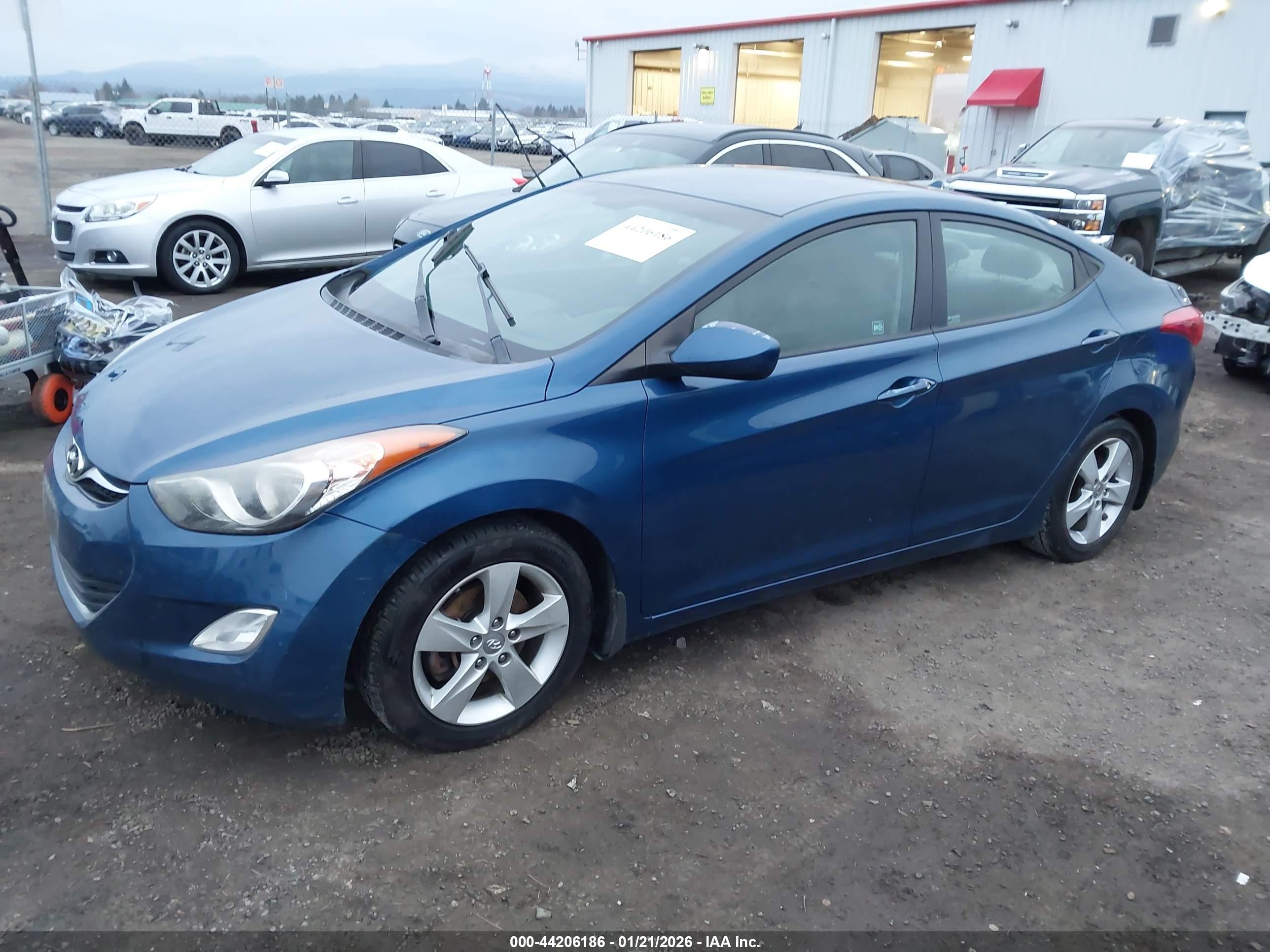 2013 Hyundai Elantra Gls Blue vin: KMHDH4AE3DU976652