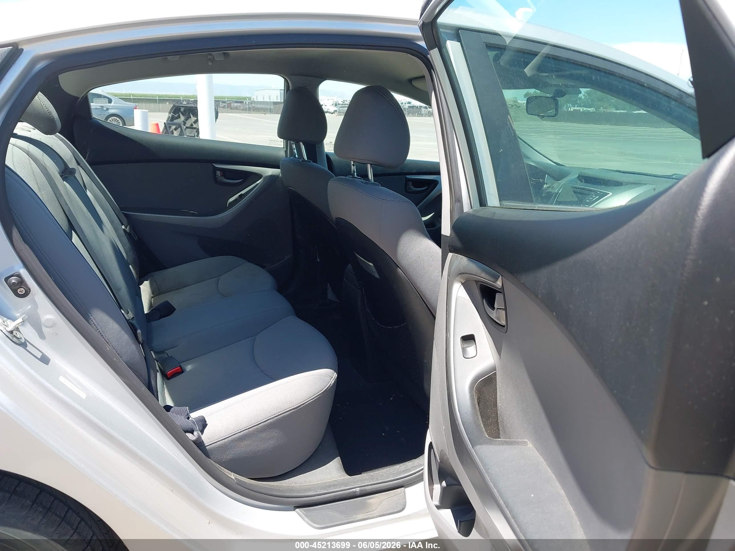 2013 Hyundai Elantra Gls Silver vin: KMHDH4AE3DU997226