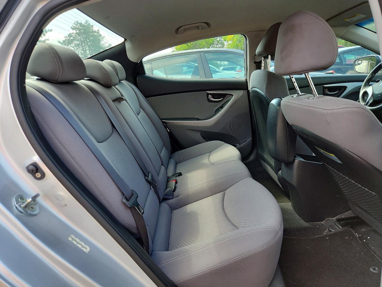 2014 Hyundai Elantra Se Silver vin: KMHDH4AE3EU106272
