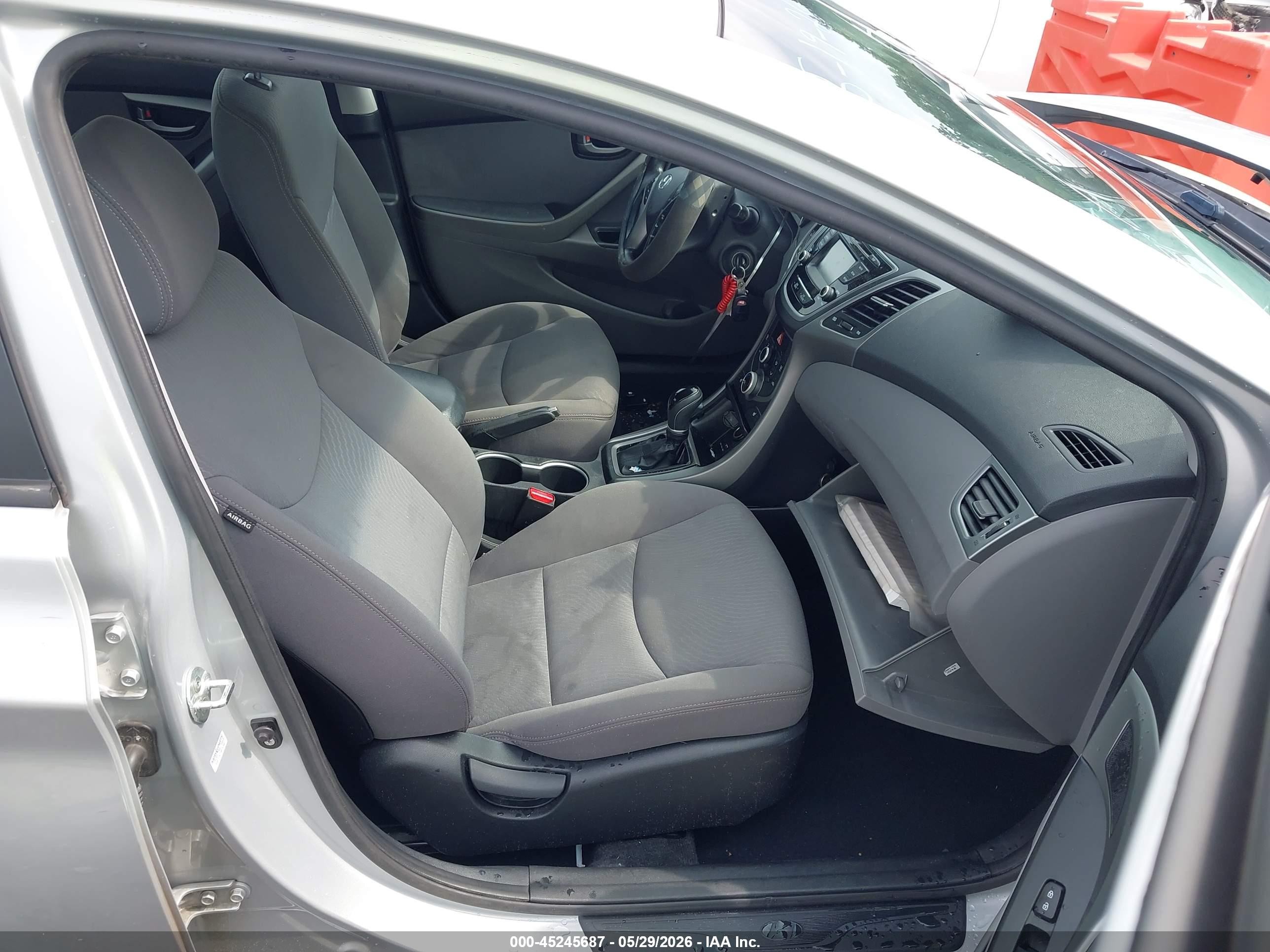 2014 Hyundai Elantra Se Silver vin: KMHDH4AE3EU210471