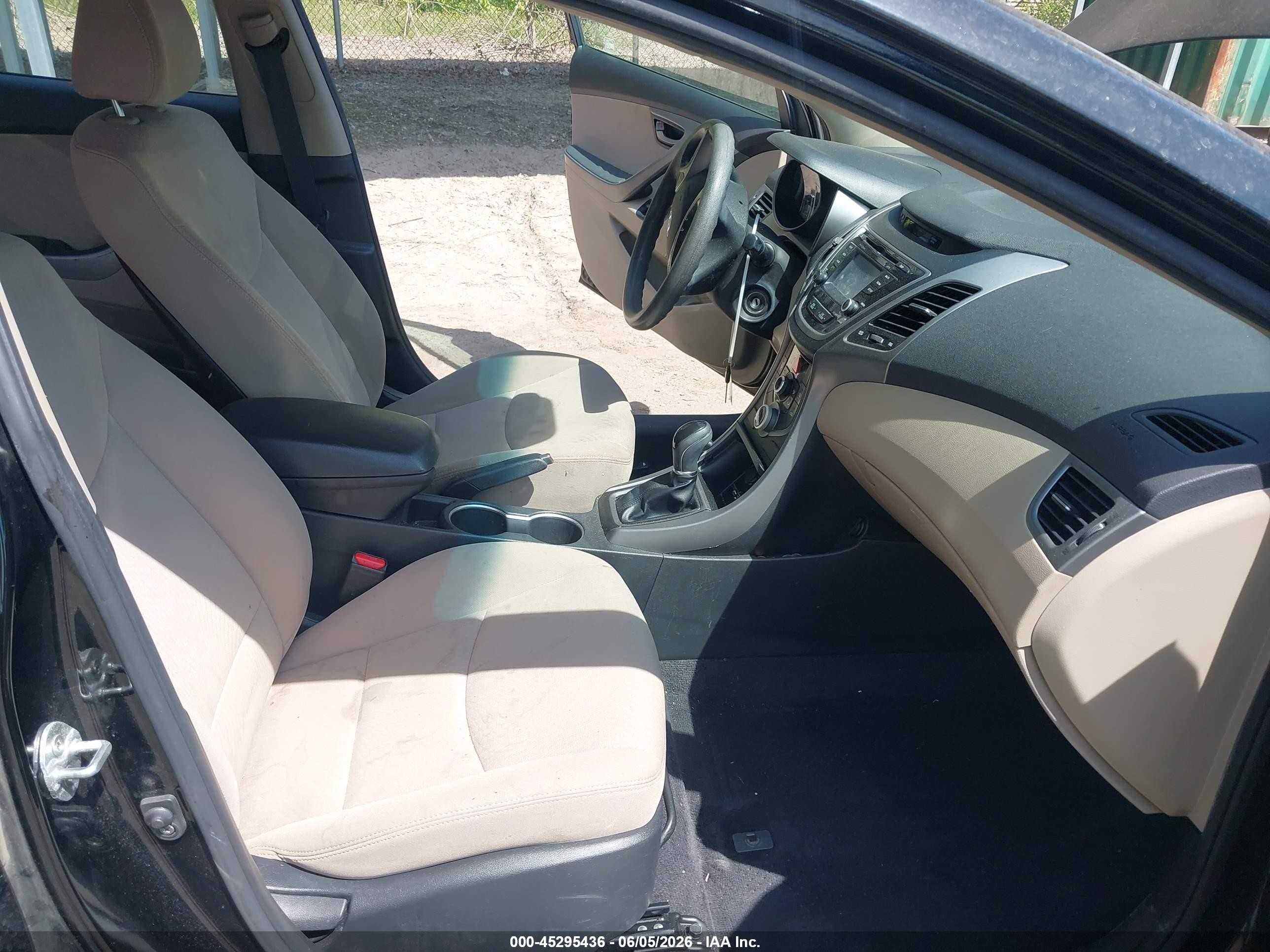 2015 Hyundai Elantra Se Black vin: KMHDH4AE3FU320745
