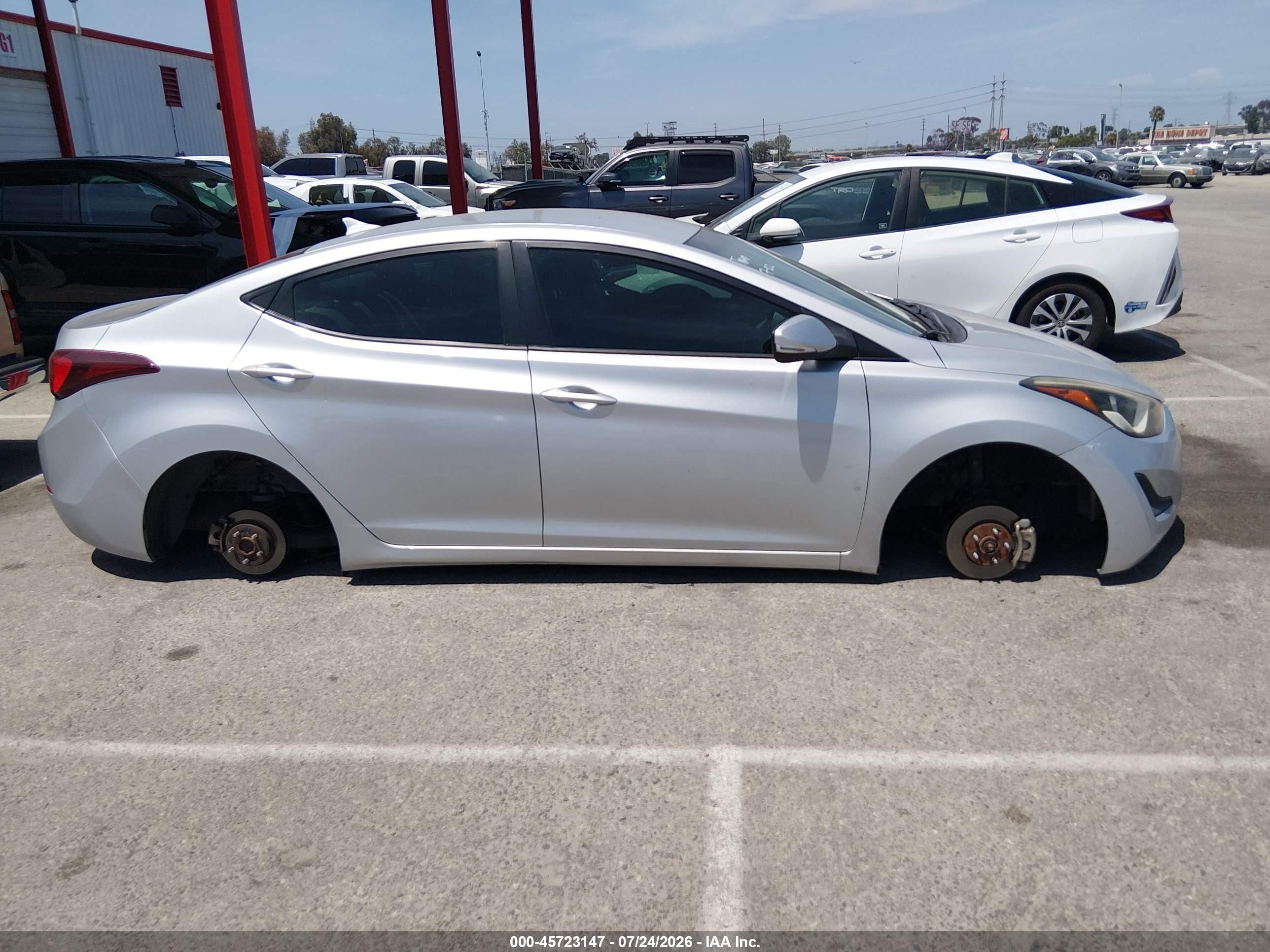 2015 Hyundai Elantra Se Silver vin: KMHDH4AE3FU389452