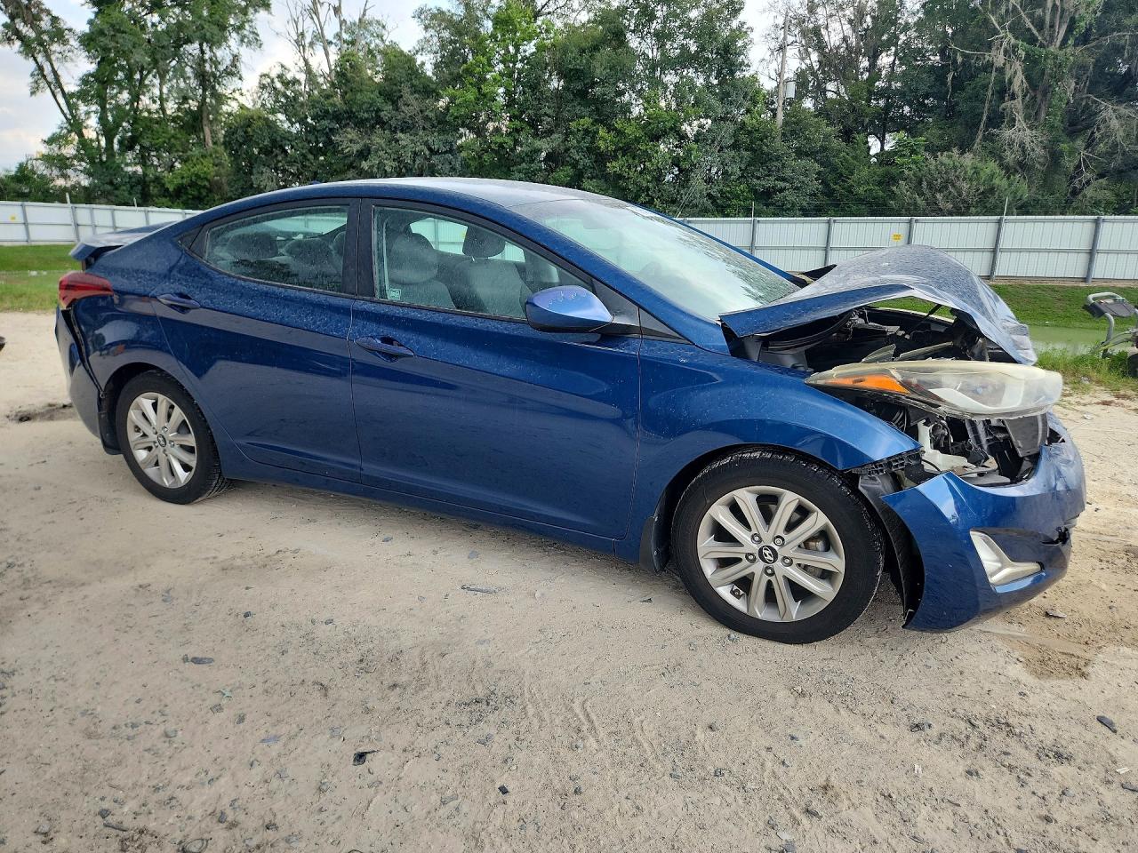 2015 Hyundai Elantra Se Blue vin: KMHDH4AE3FU452114