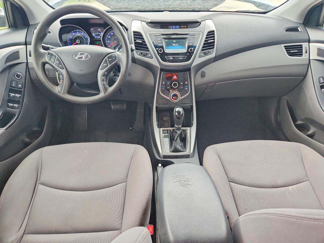 2015 Hyundai Elantra Se Blue vin: KMHDH4AE3FU452114