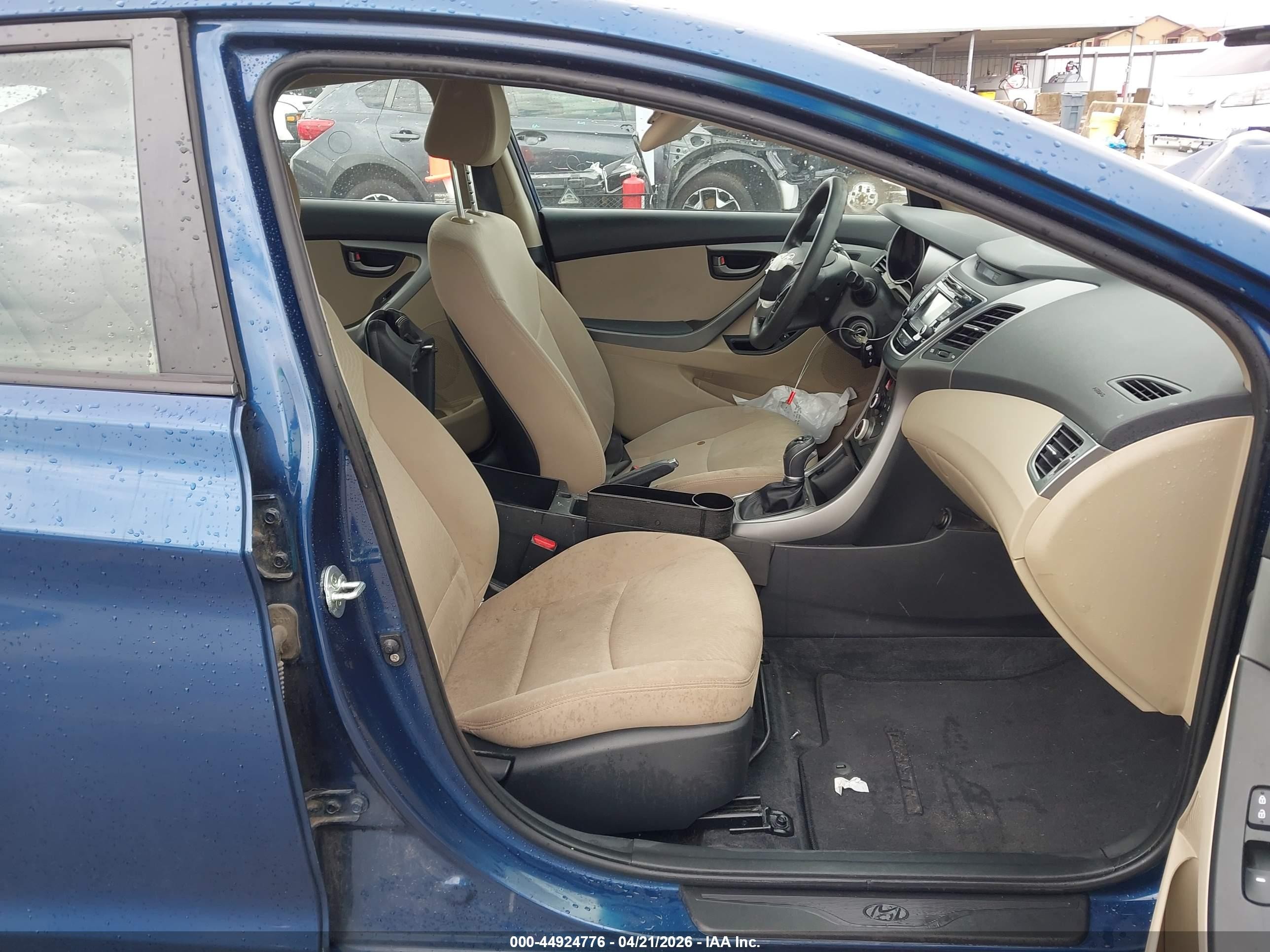 2016 Hyundai Elantra Se Blue vin: KMHDH4AE3GU543840