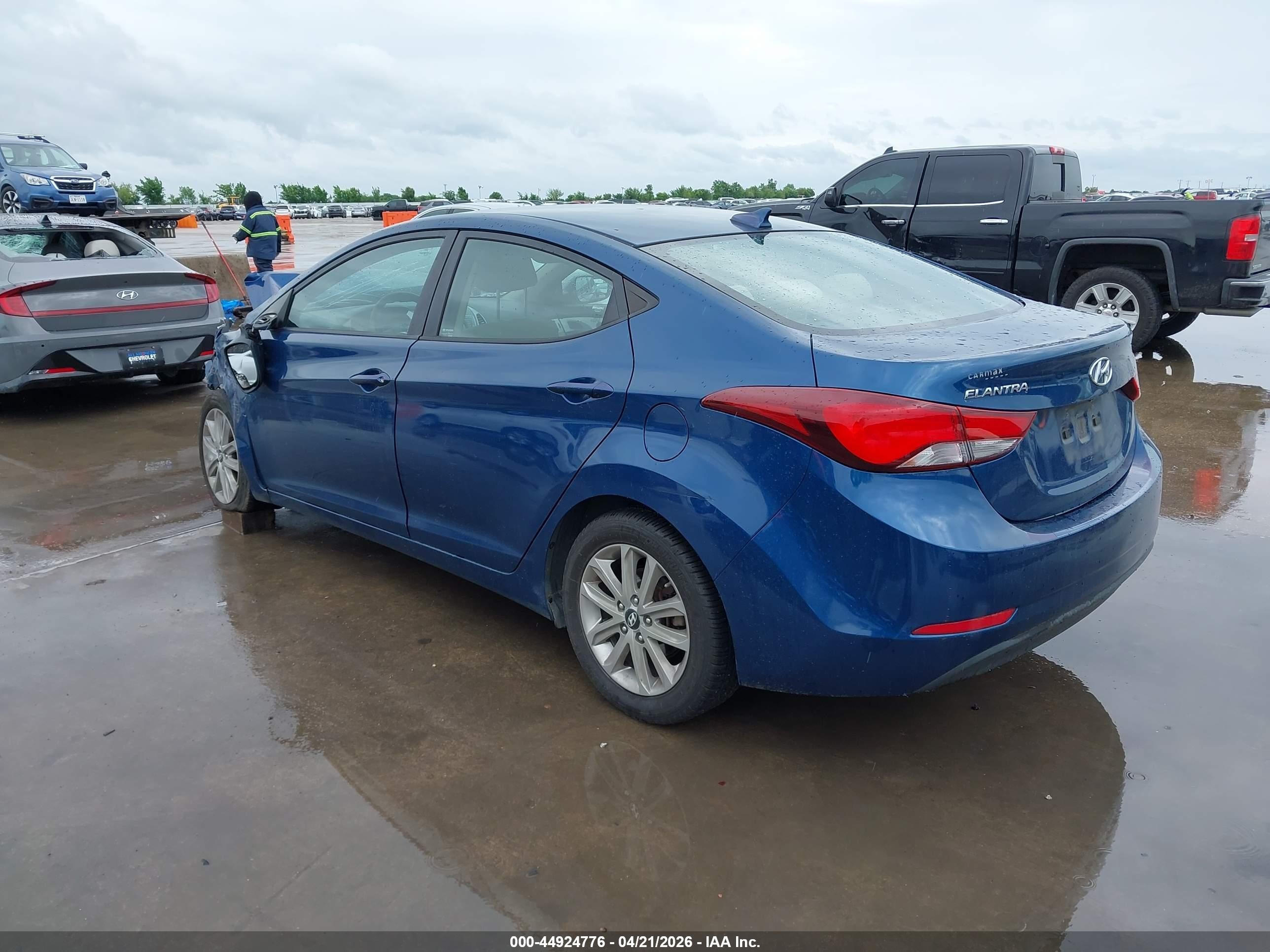 2016 Hyundai Elantra Se Blue vin: KMHDH4AE3GU543840