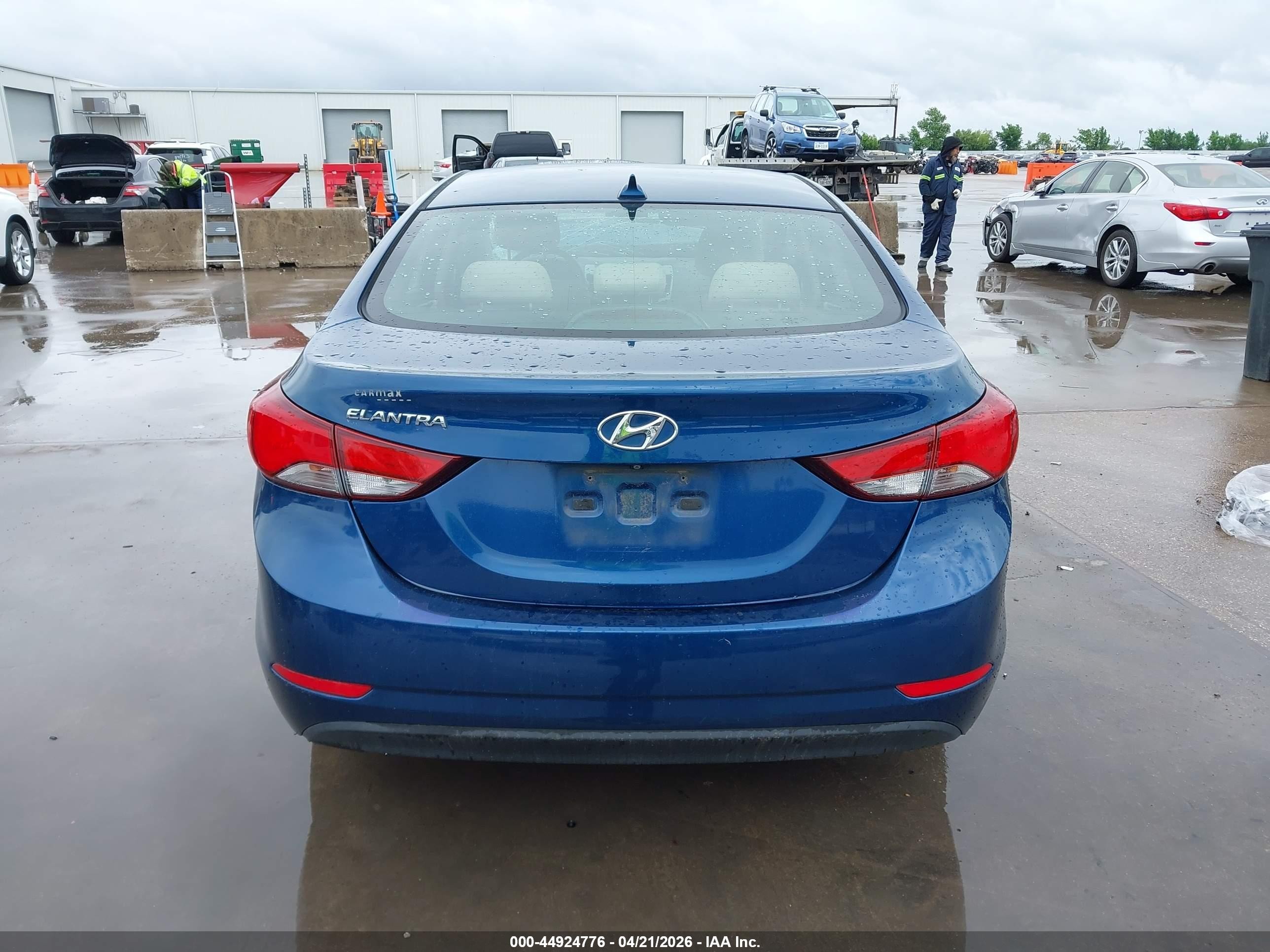 2016 Hyundai Elantra Se Blue vin: KMHDH4AE3GU543840