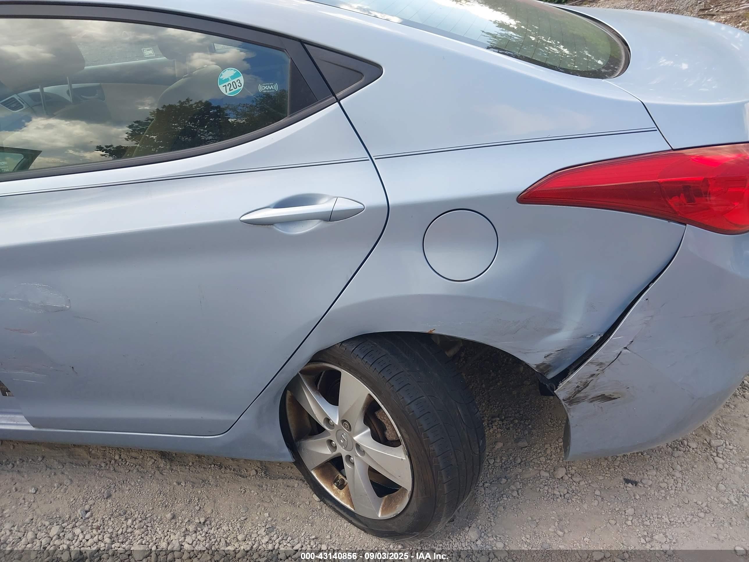 2011 Hyundai Elantra Gls (ulsan Plant) Light Blue vin: KMHDH4AE4BU098095