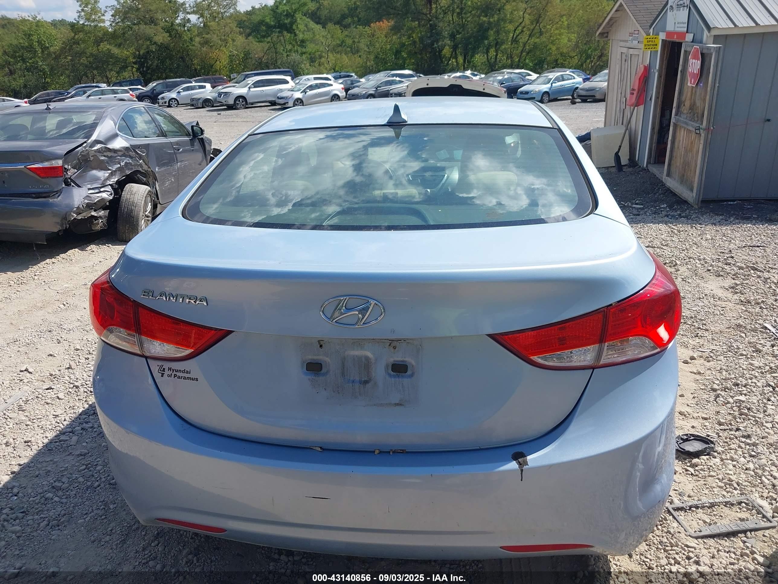 2011 Hyundai Elantra Gls (ulsan Plant) Light Blue vin: KMHDH4AE4BU098095