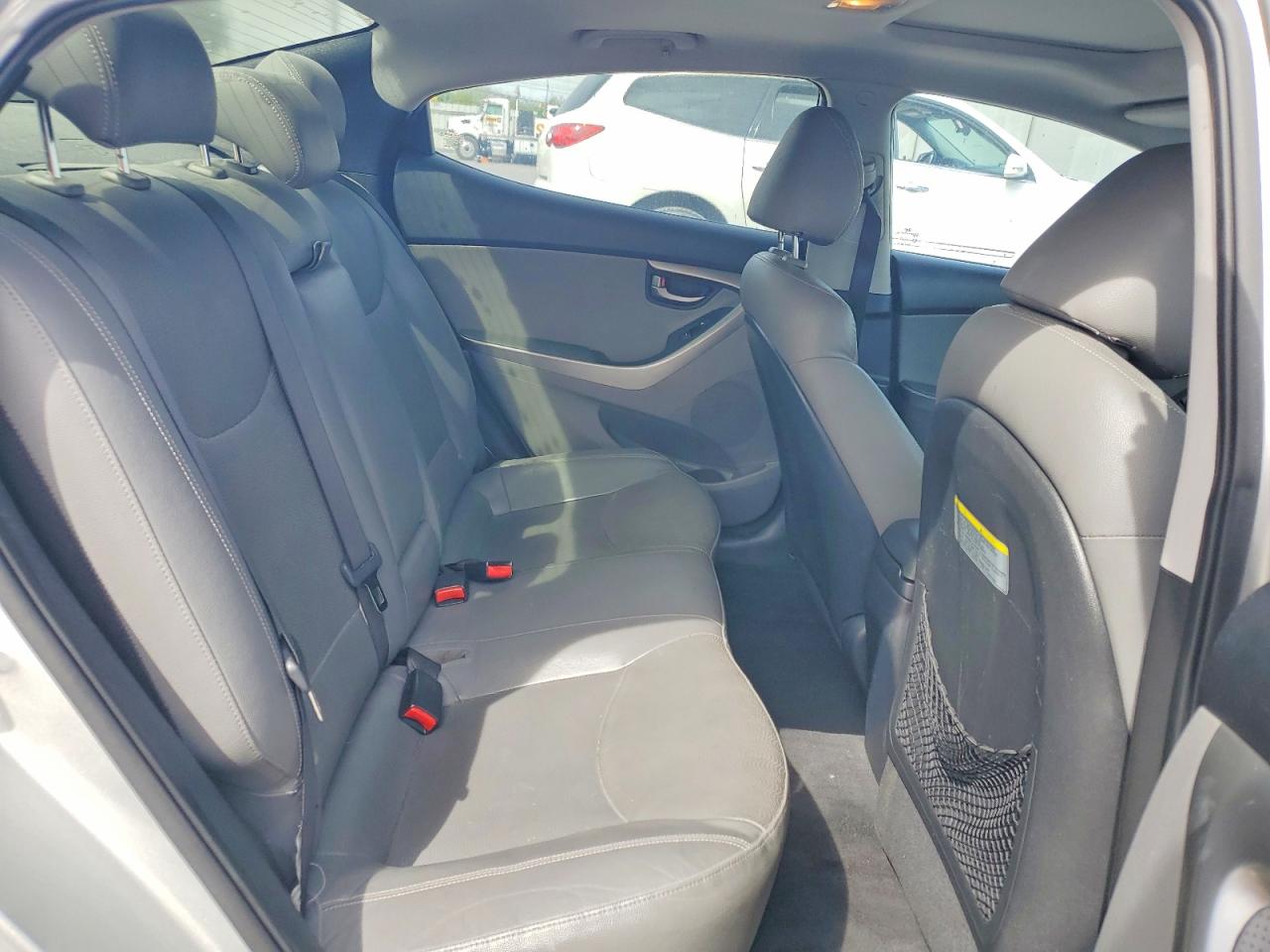 2011 Hyundai Elantra Limited Silver vin: KMHDH4AE4BU152351