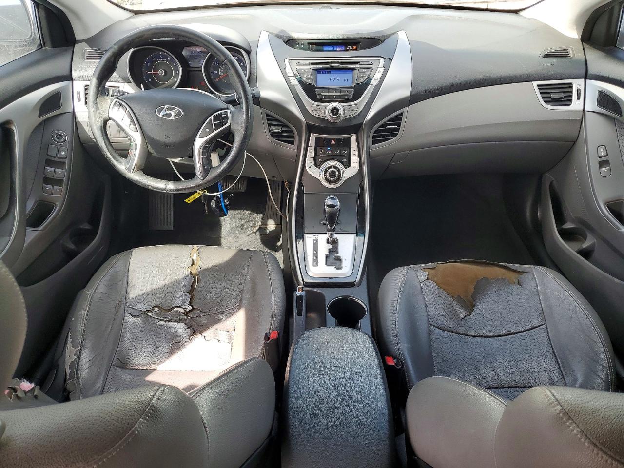 2011 Hyundai Elantra Limited Silver vin: KMHDH4AE4BU152351