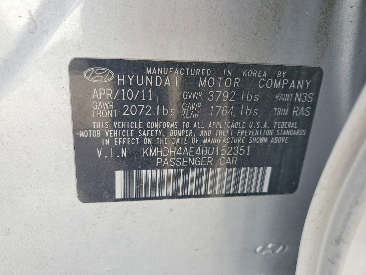 2011 Hyundai Elantra Limited Silver vin: KMHDH4AE4BU152351