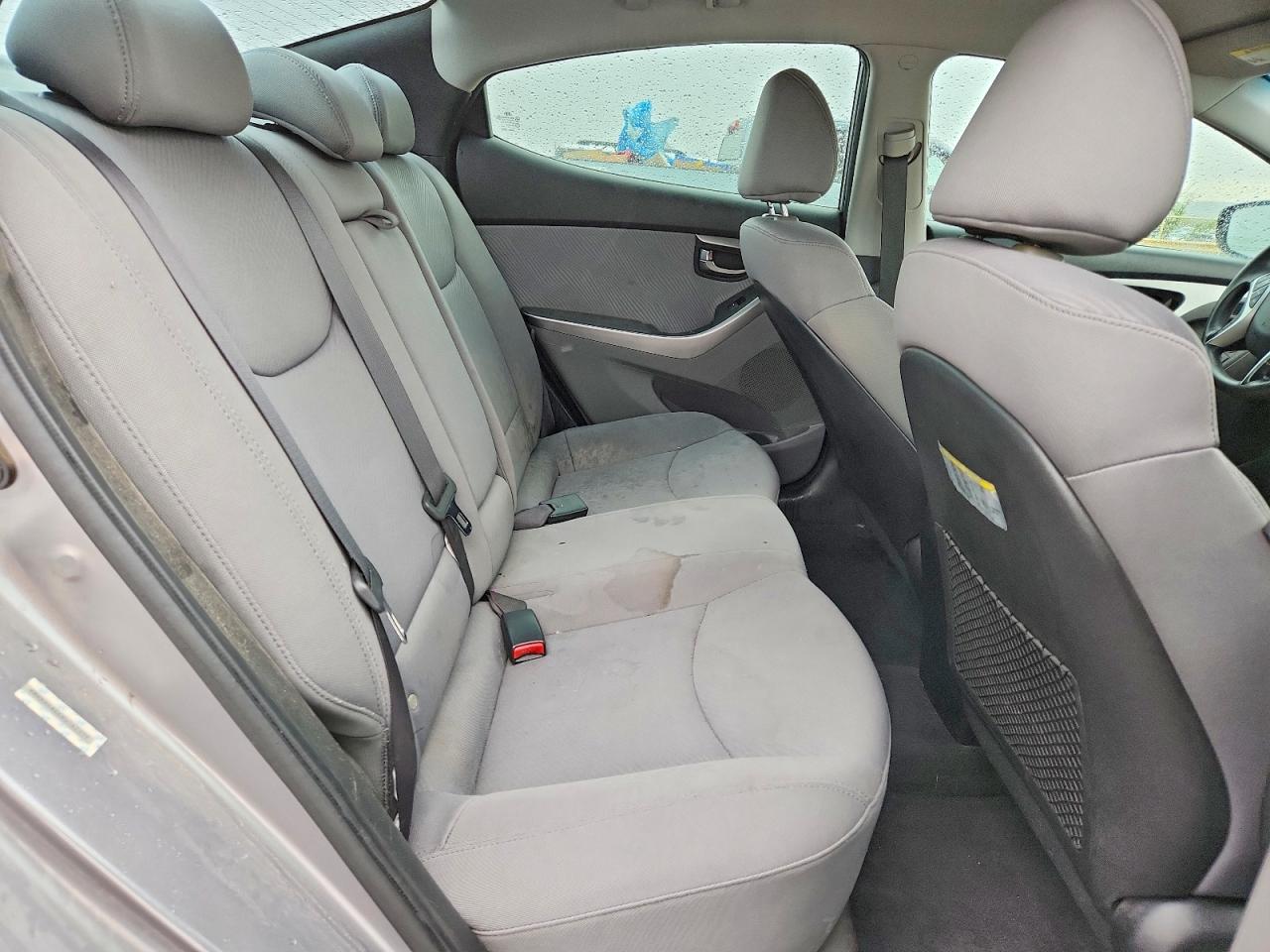 2011 Hyundai Elantra Silver vin: KMHDH4AE4BU162359