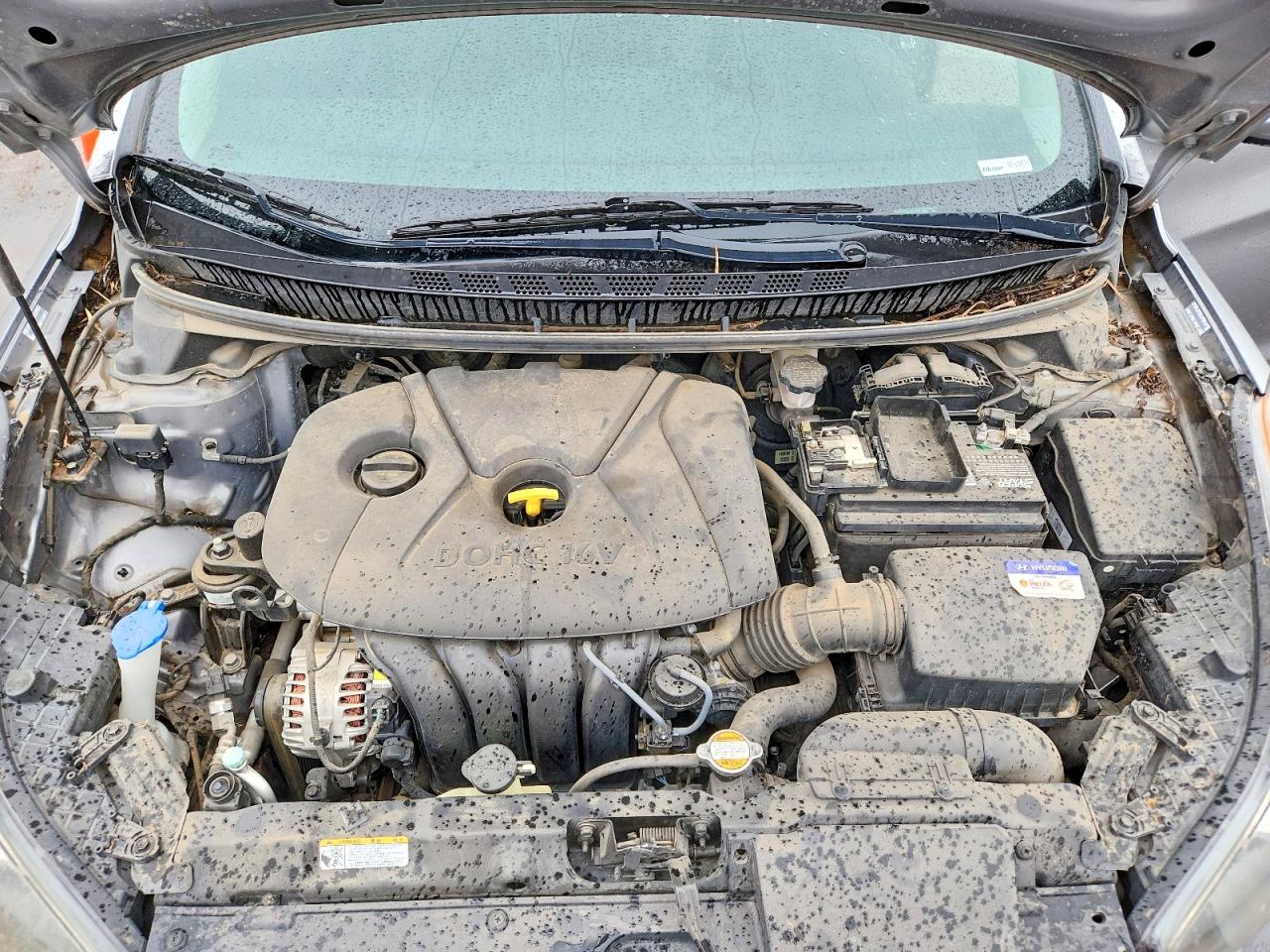 2011 Hyundai Elantra Silver vin: KMHDH4AE4BU162359