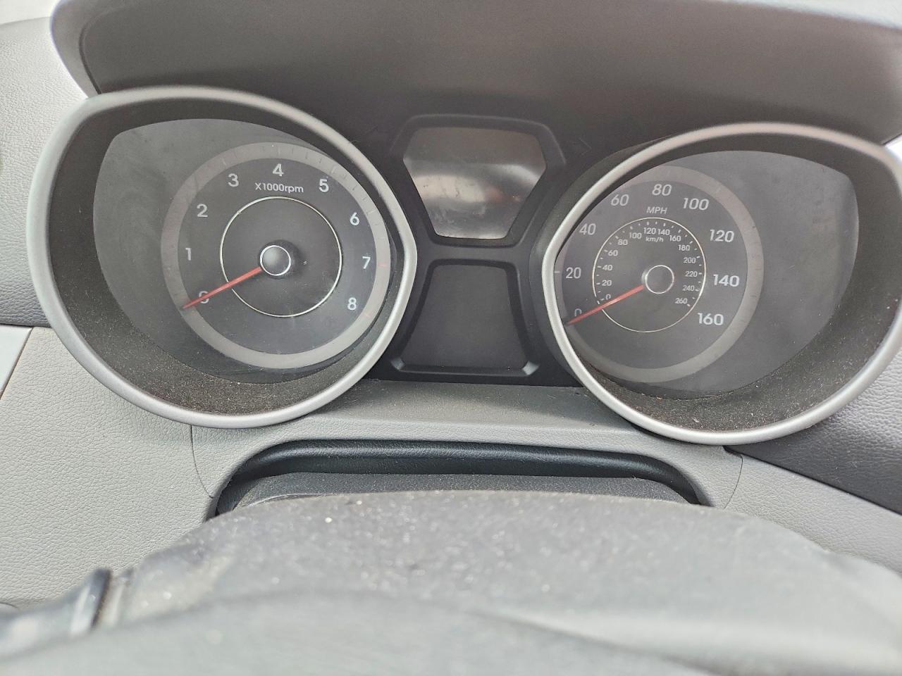 2011 Hyundai Elantra Silver vin: KMHDH4AE4BU162359